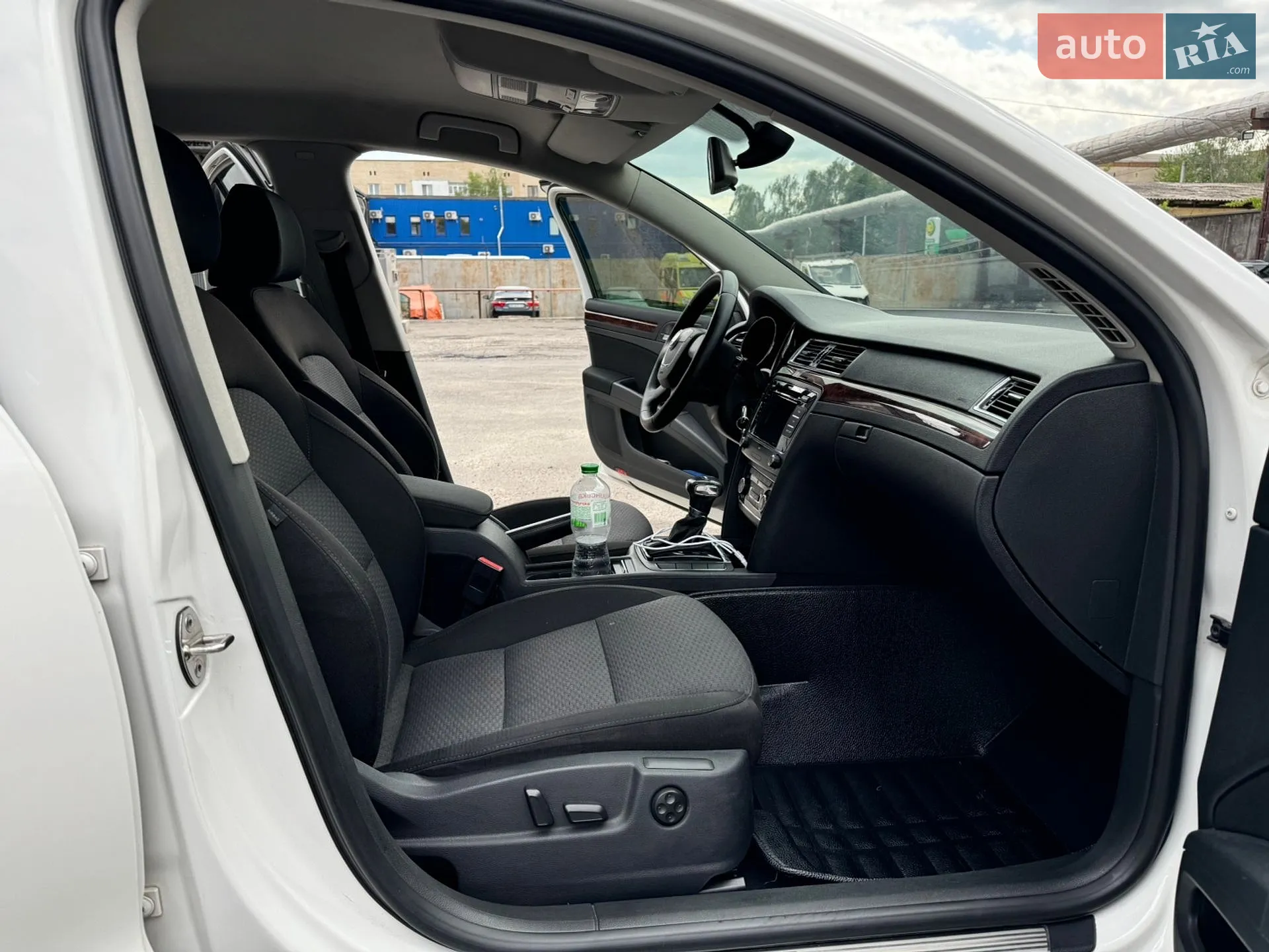 2011 Skoda Superb - мініатюра 41