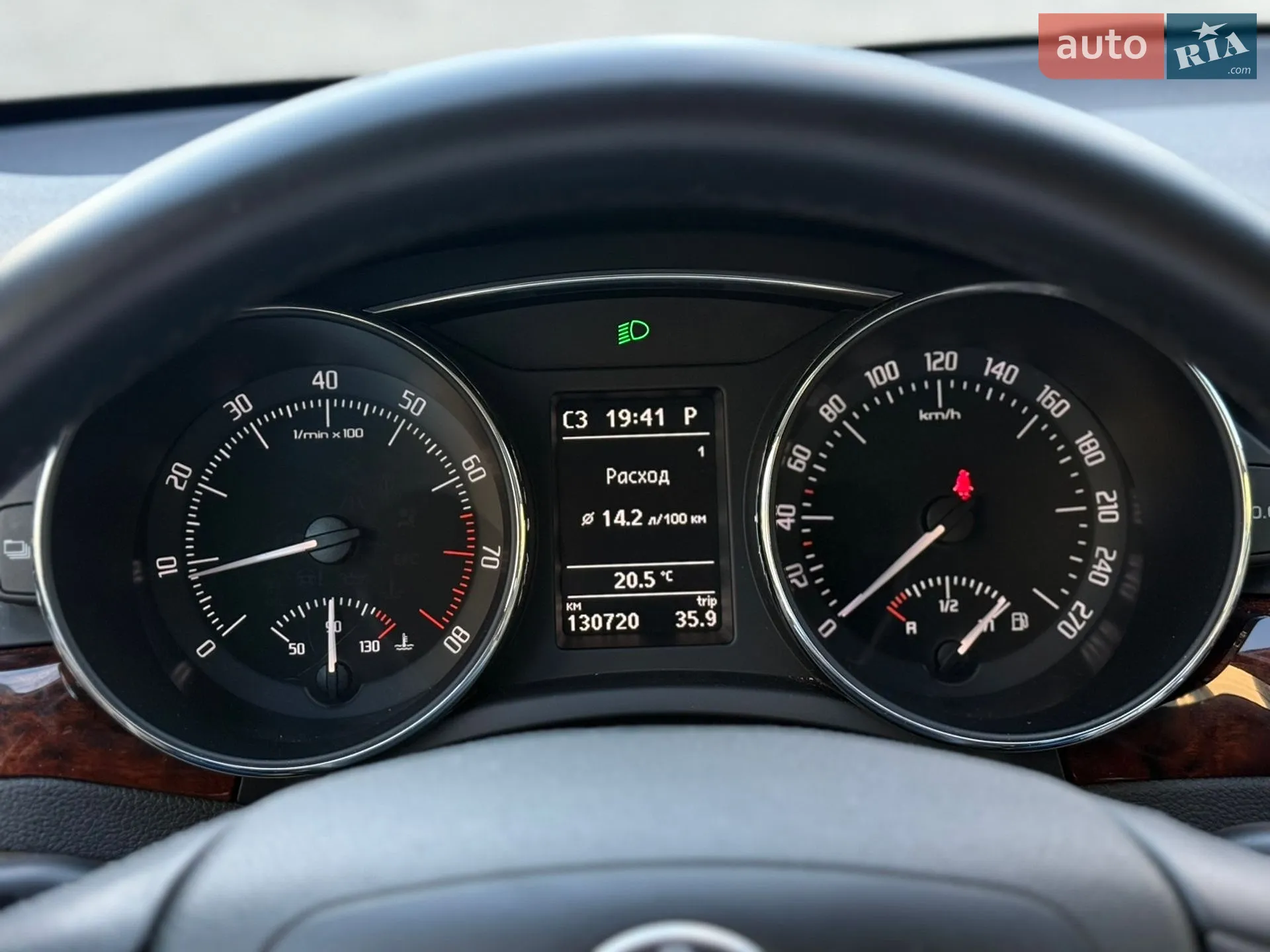 2012 Skoda Superb - мініатюра 14