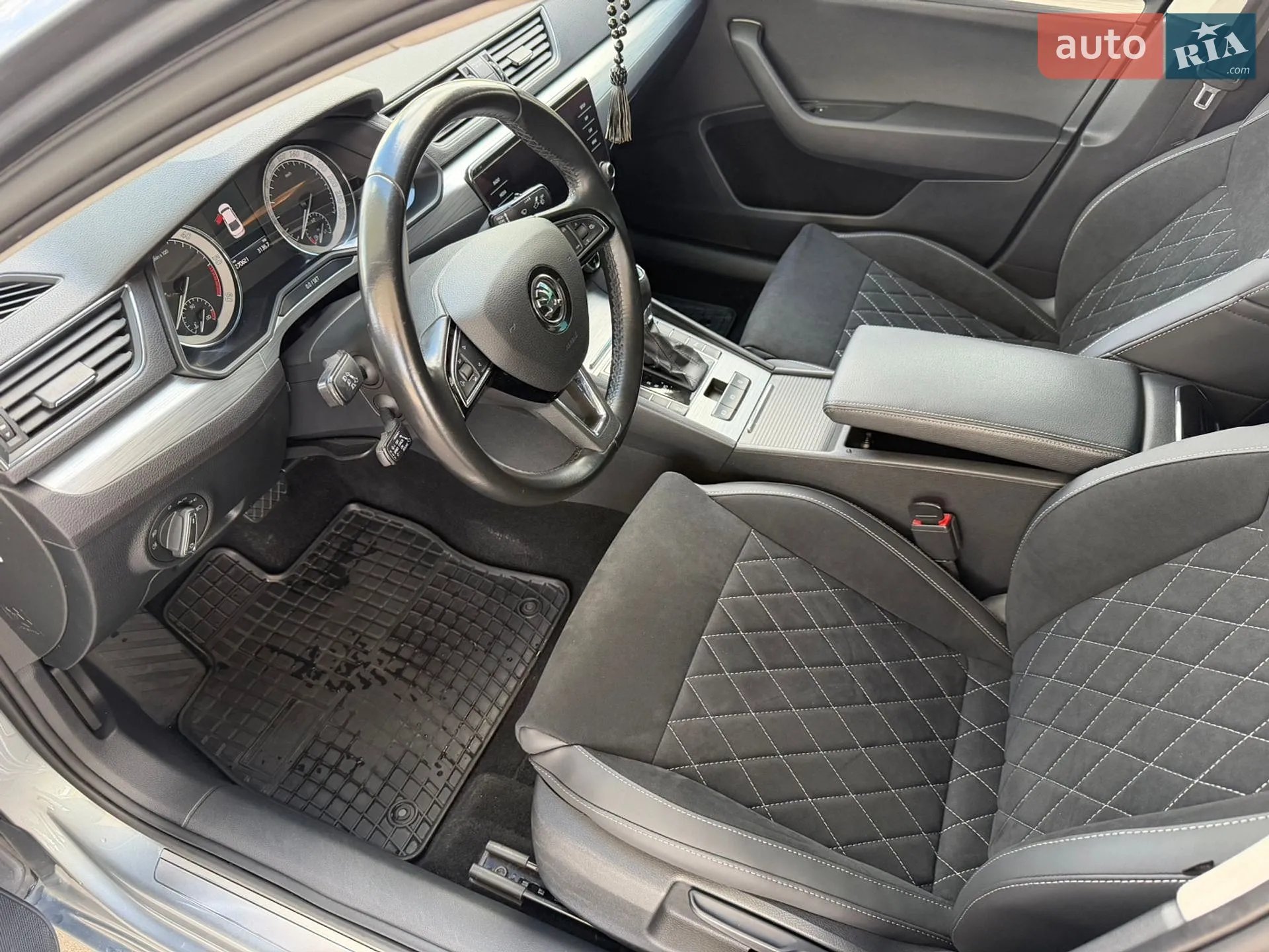 2019 Skoda Superb - мініатюра 23
