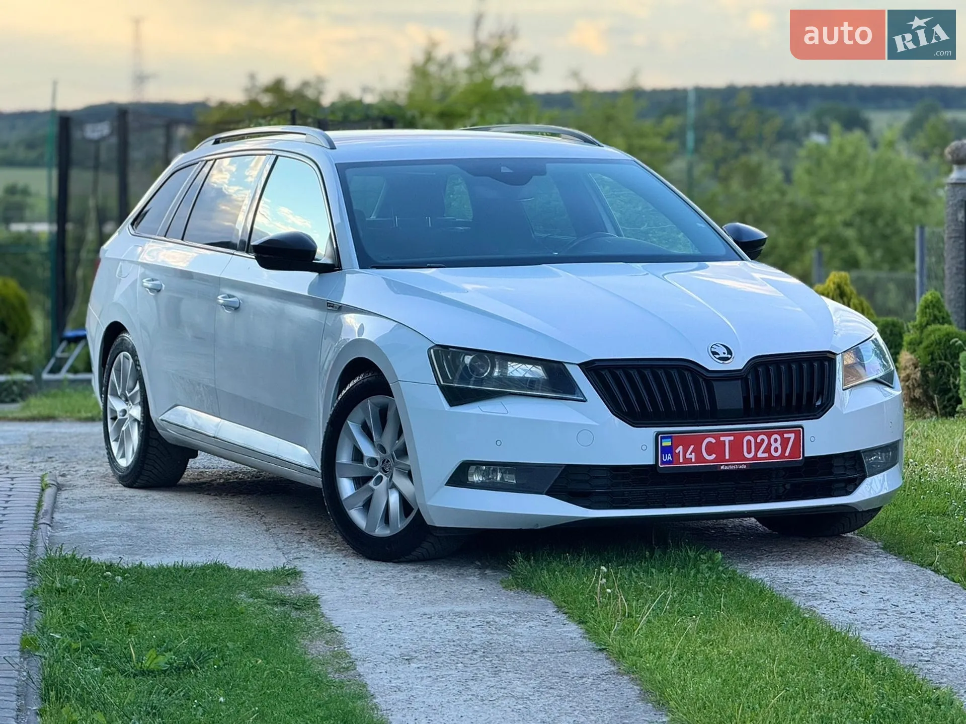 2019 Skoda Superb - фото 1