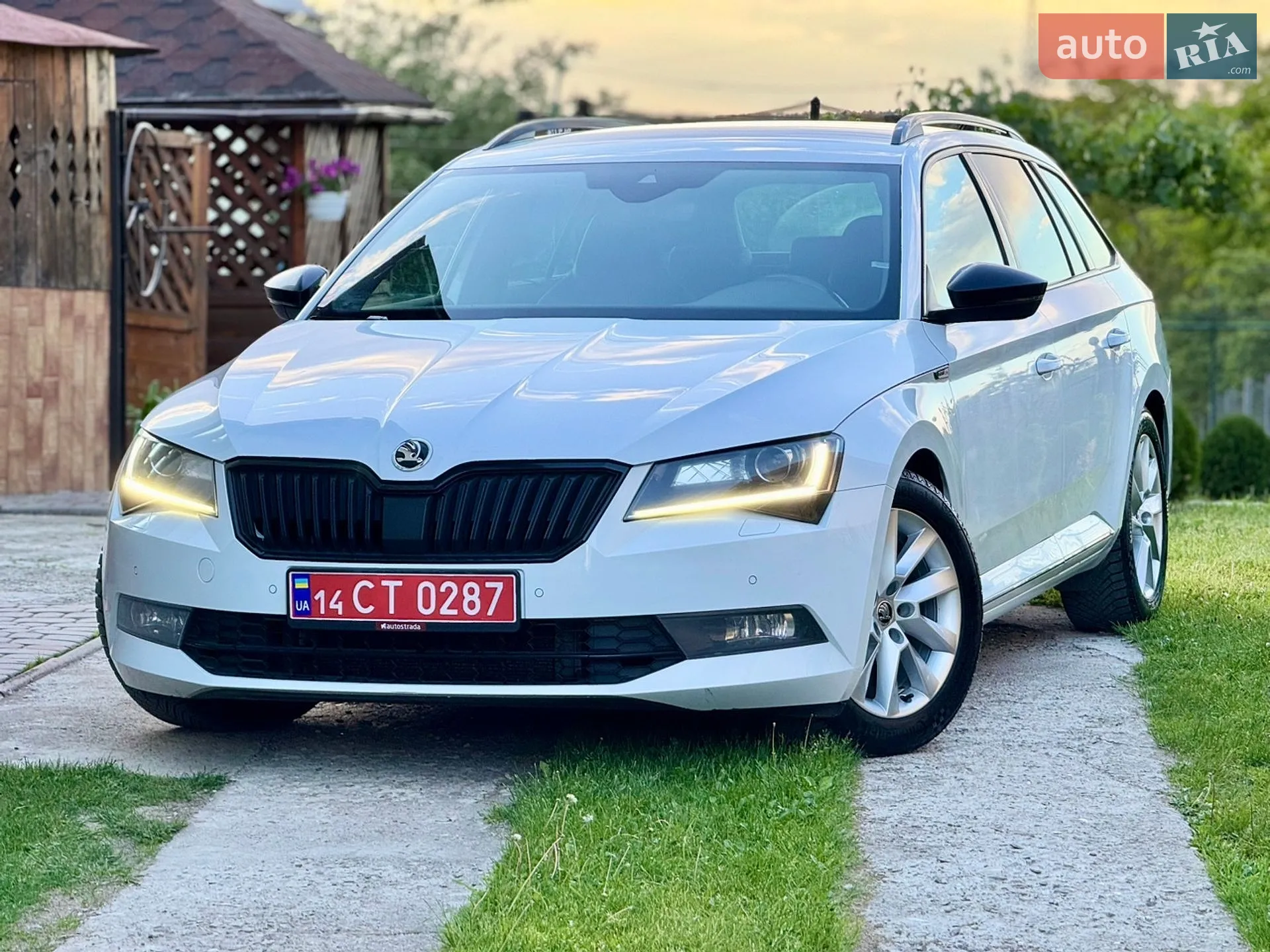 2019 Skoda Superb - мініатюра 16