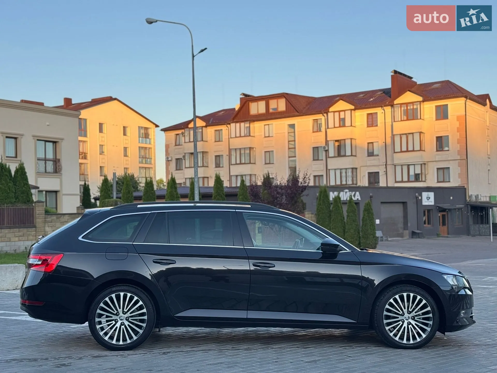 2016 Skoda Superb - мініатюра 16