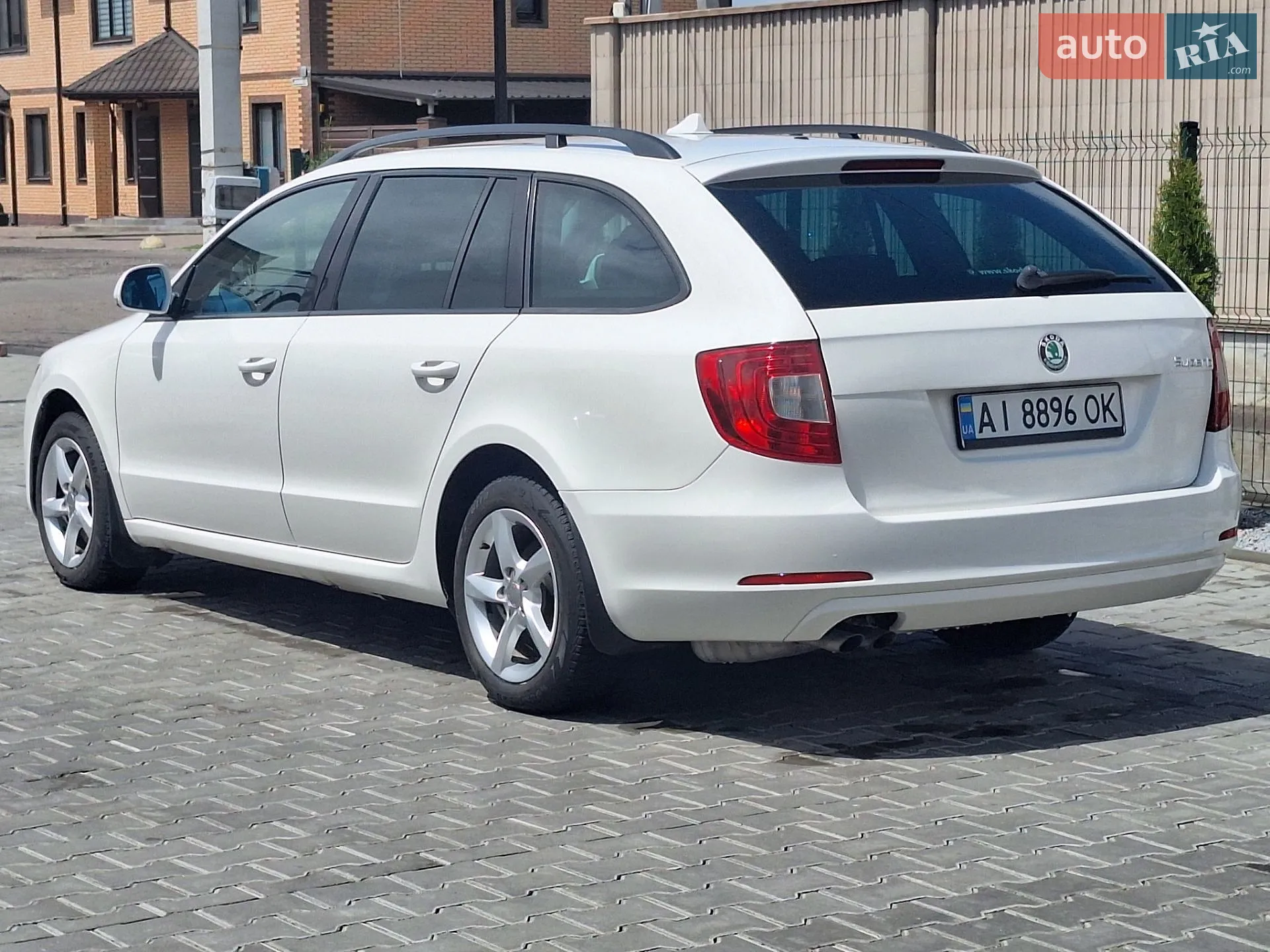 2011 Skoda Superb - мініатюра 38