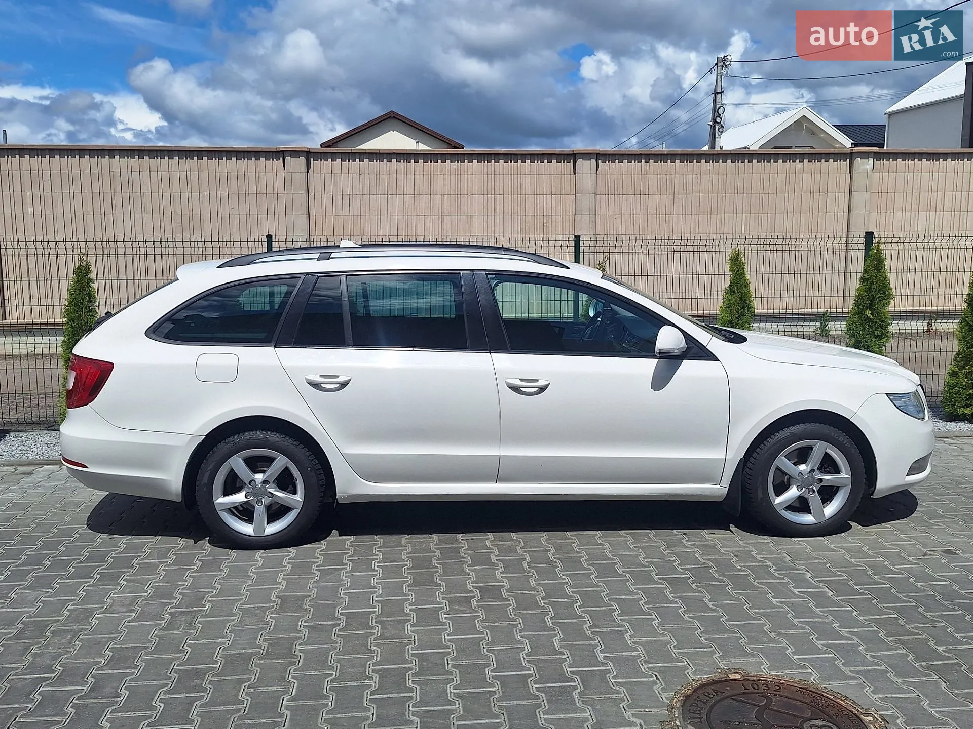 2011 Skoda Superb - мініатюра 43
