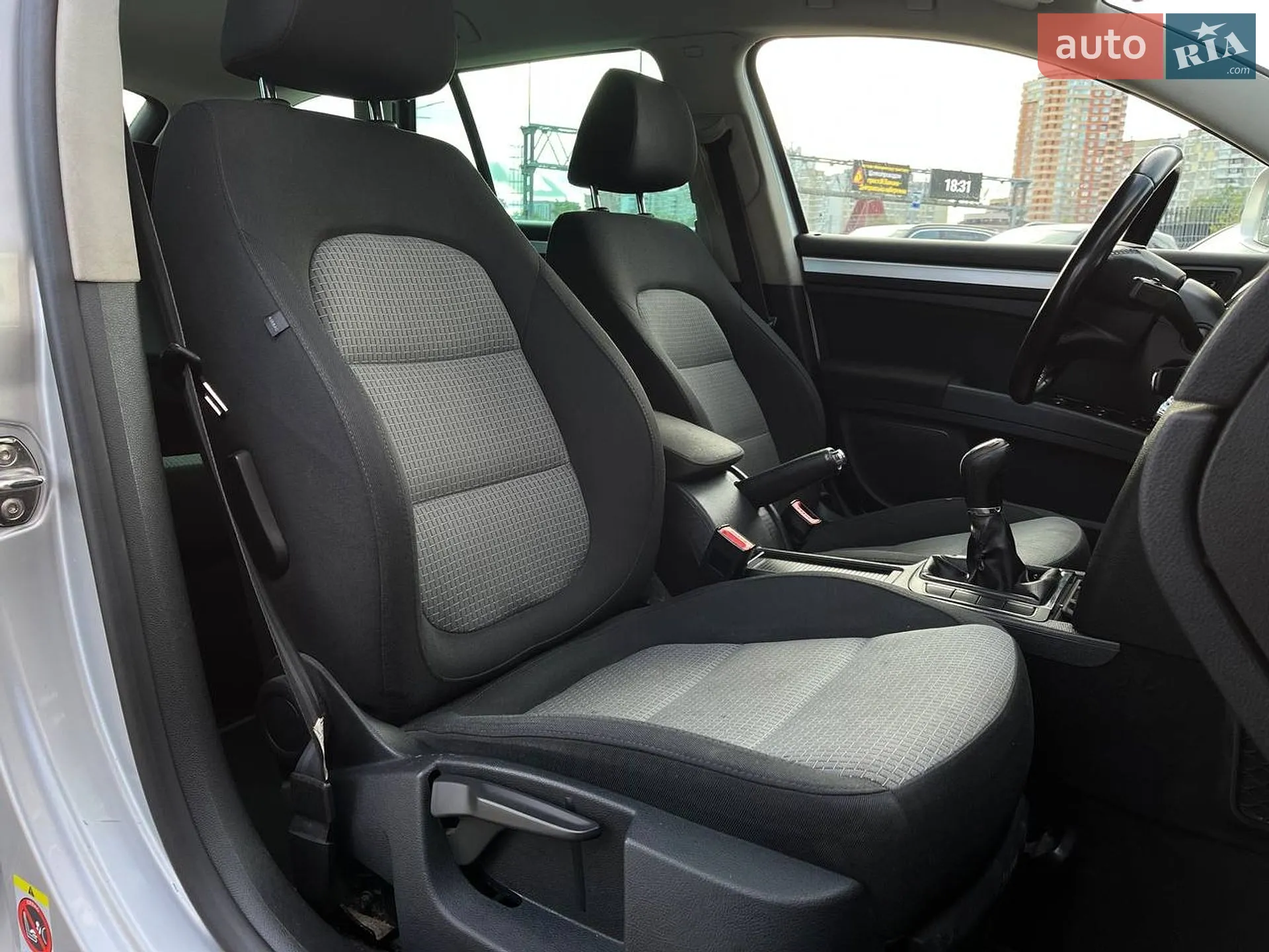 2011 Skoda Superb - мініатюра 12