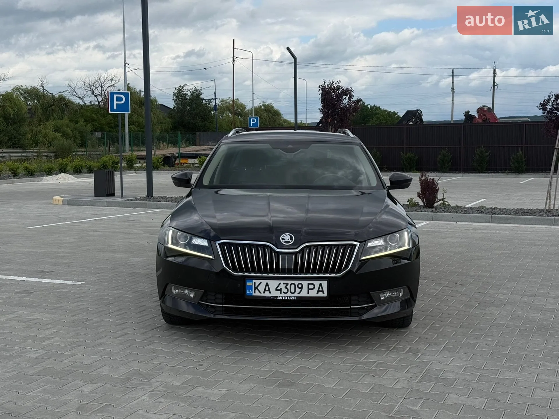 2017 Skoda Superb - мініатюра 2