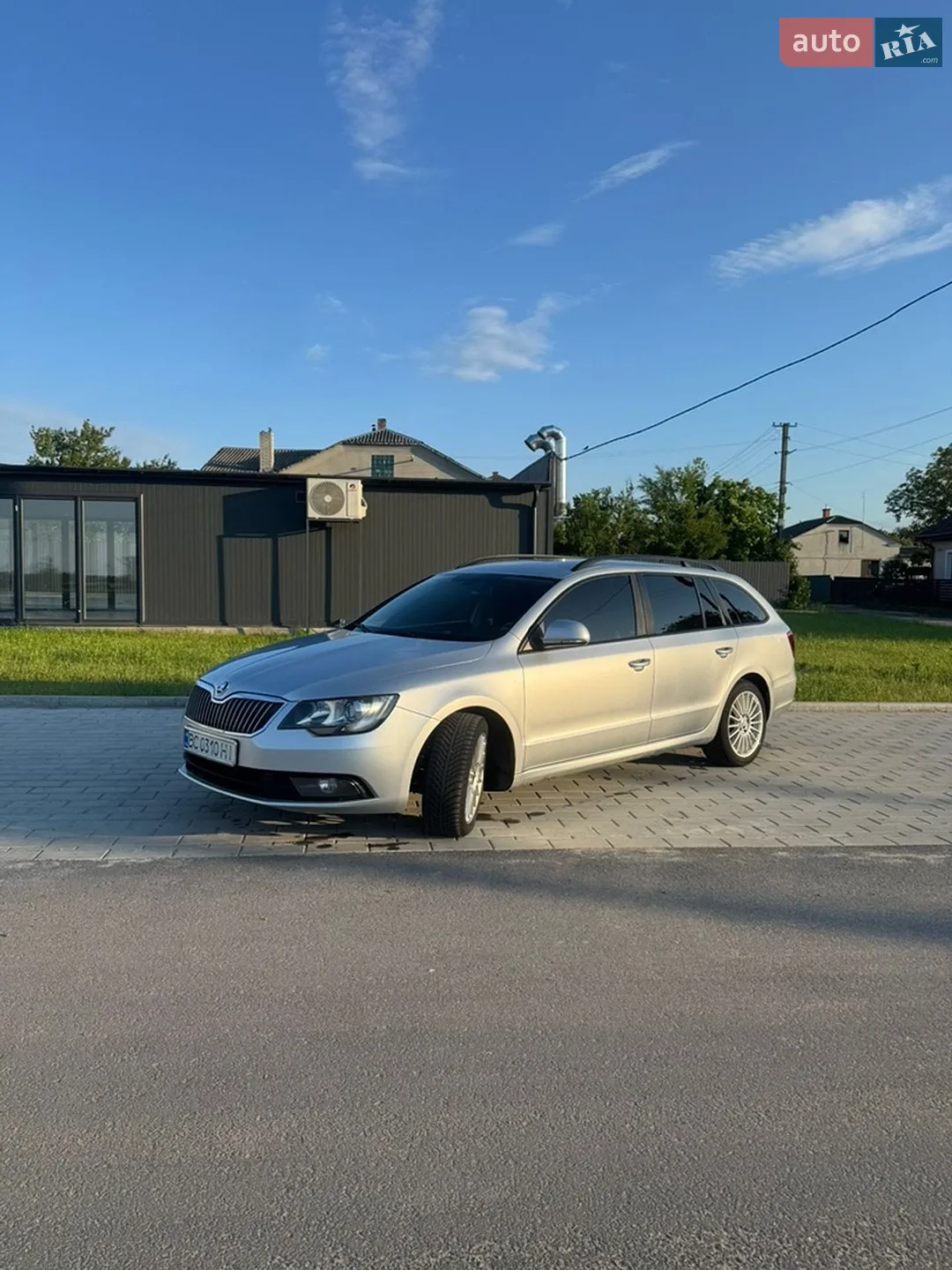 2014 Skoda Superb - мініатюра 2
