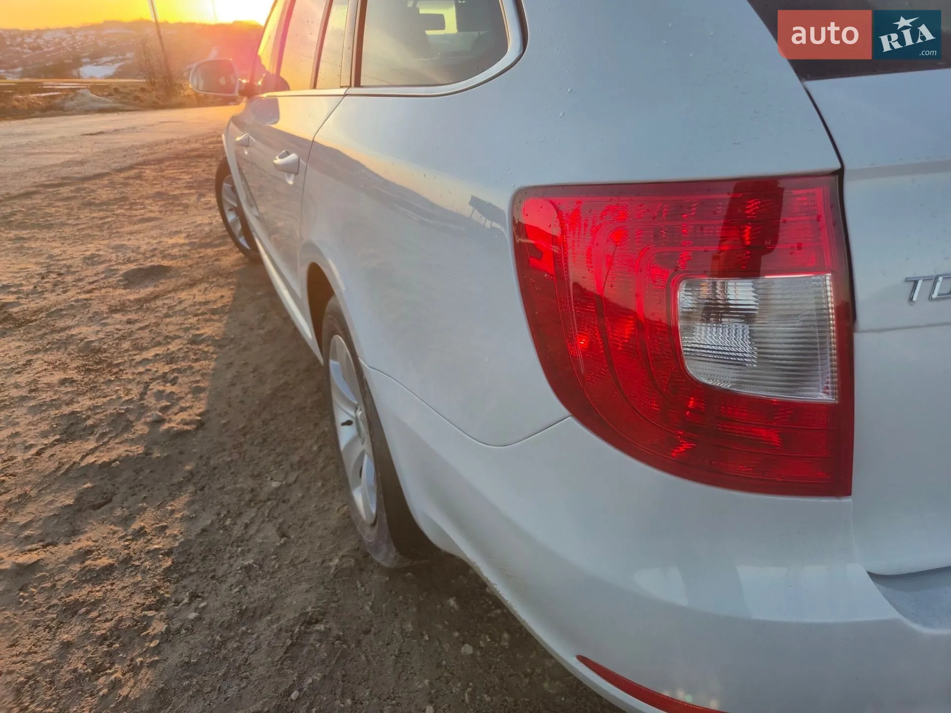 2012 Skoda Superb - мініатюра 28