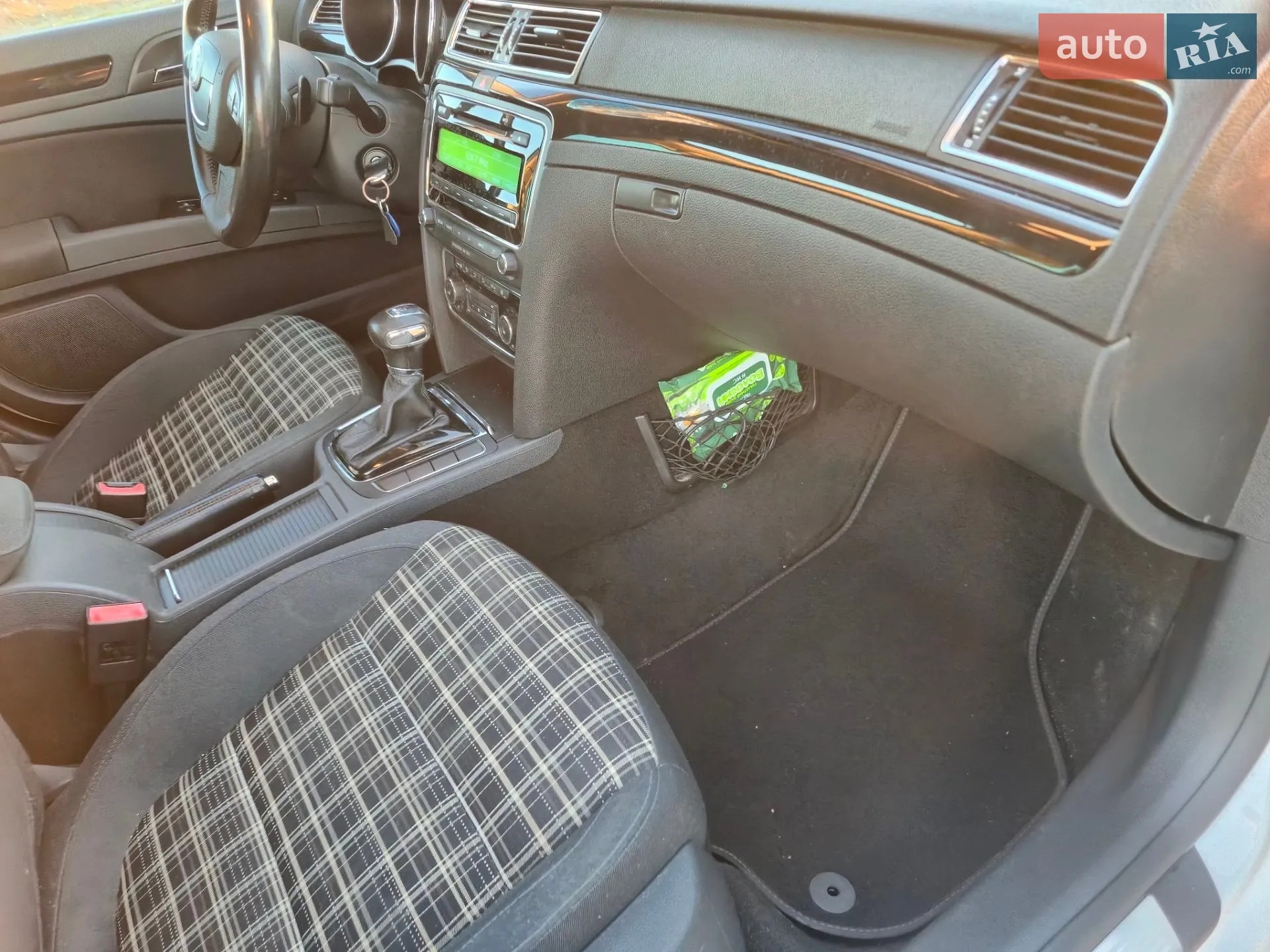 2012 Skoda Superb - мініатюра 4