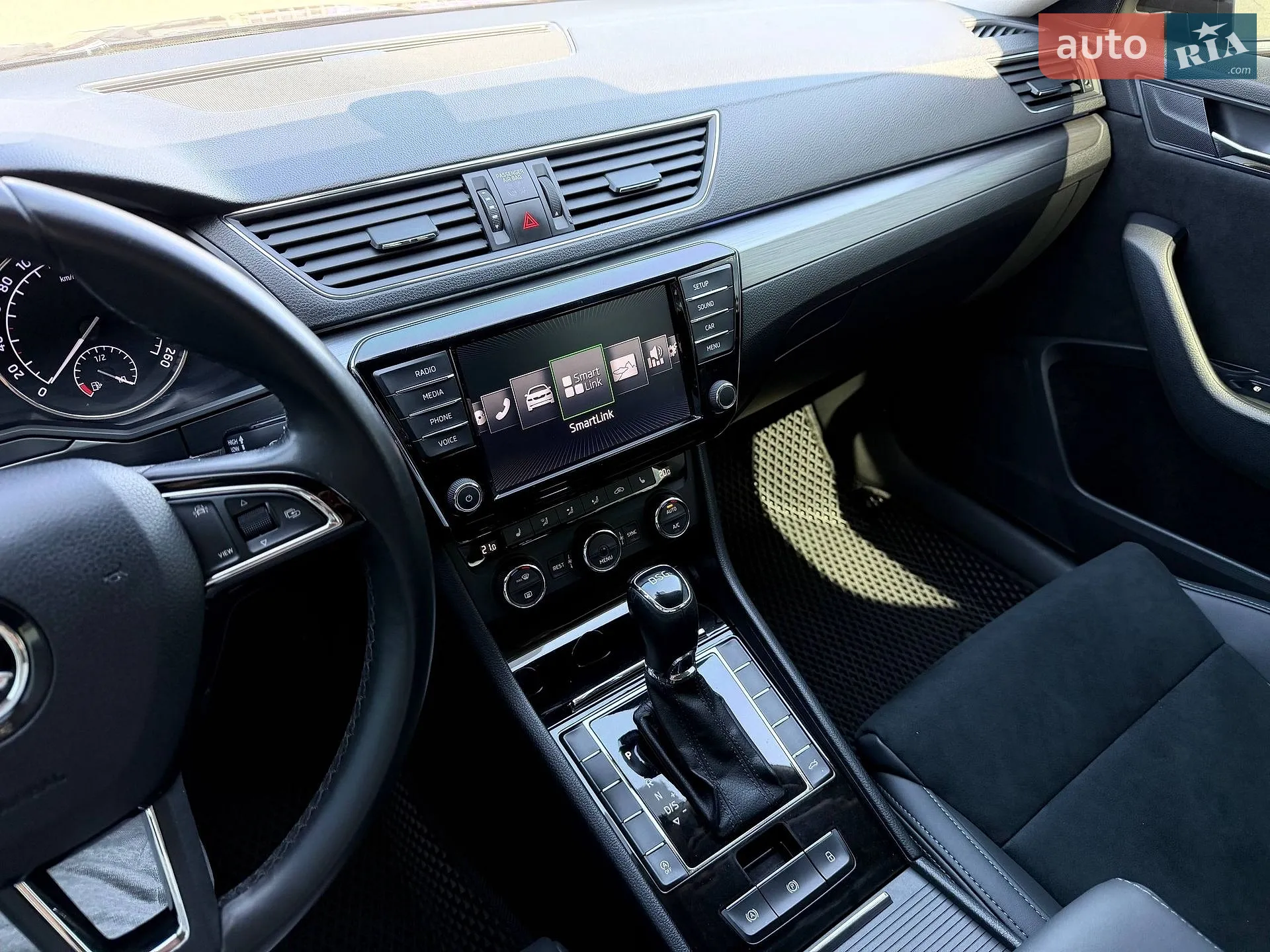 2017 Skoda Superb - мініатюра 40