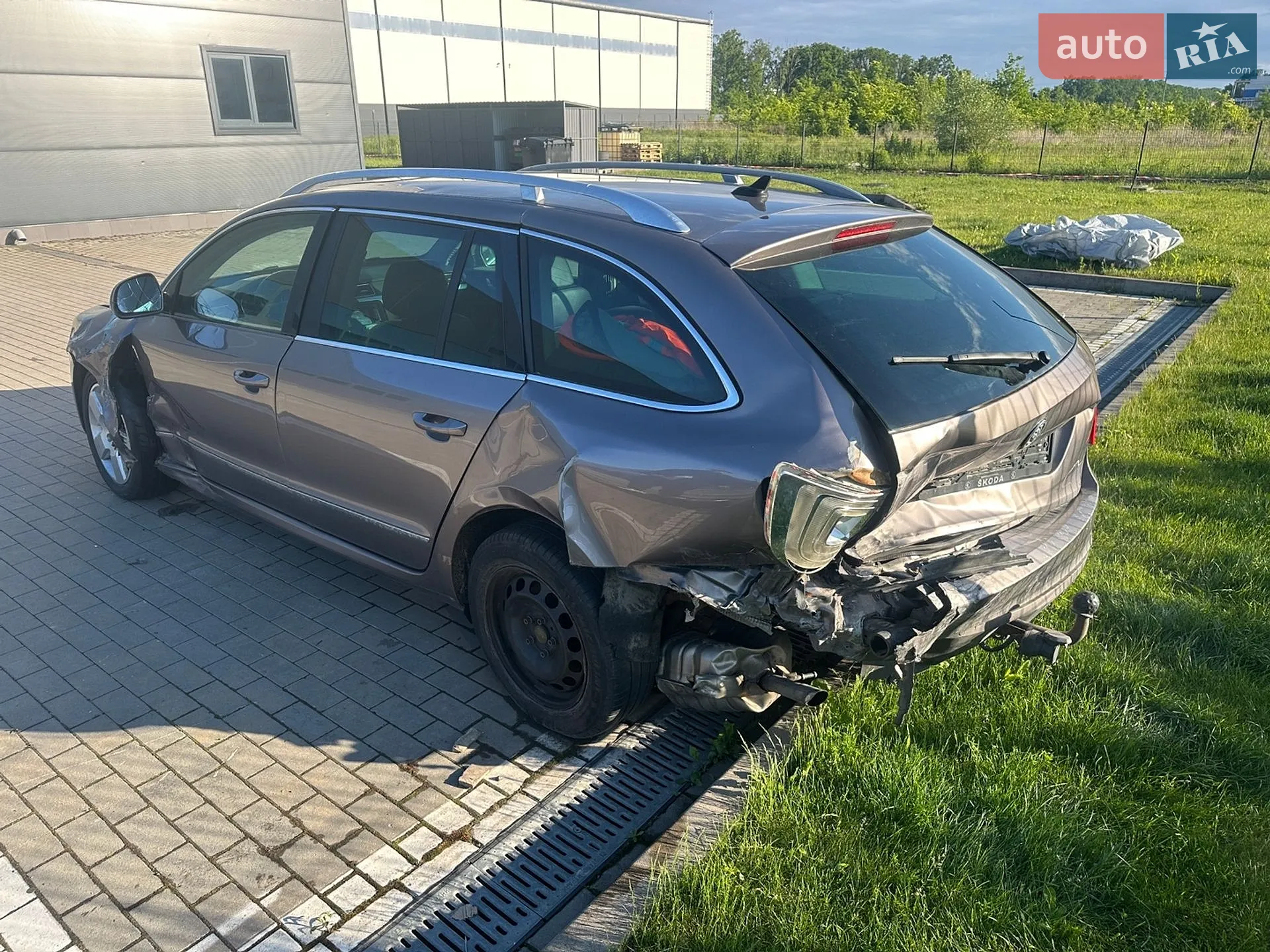 2012 Skoda Superb - мініатюра 4