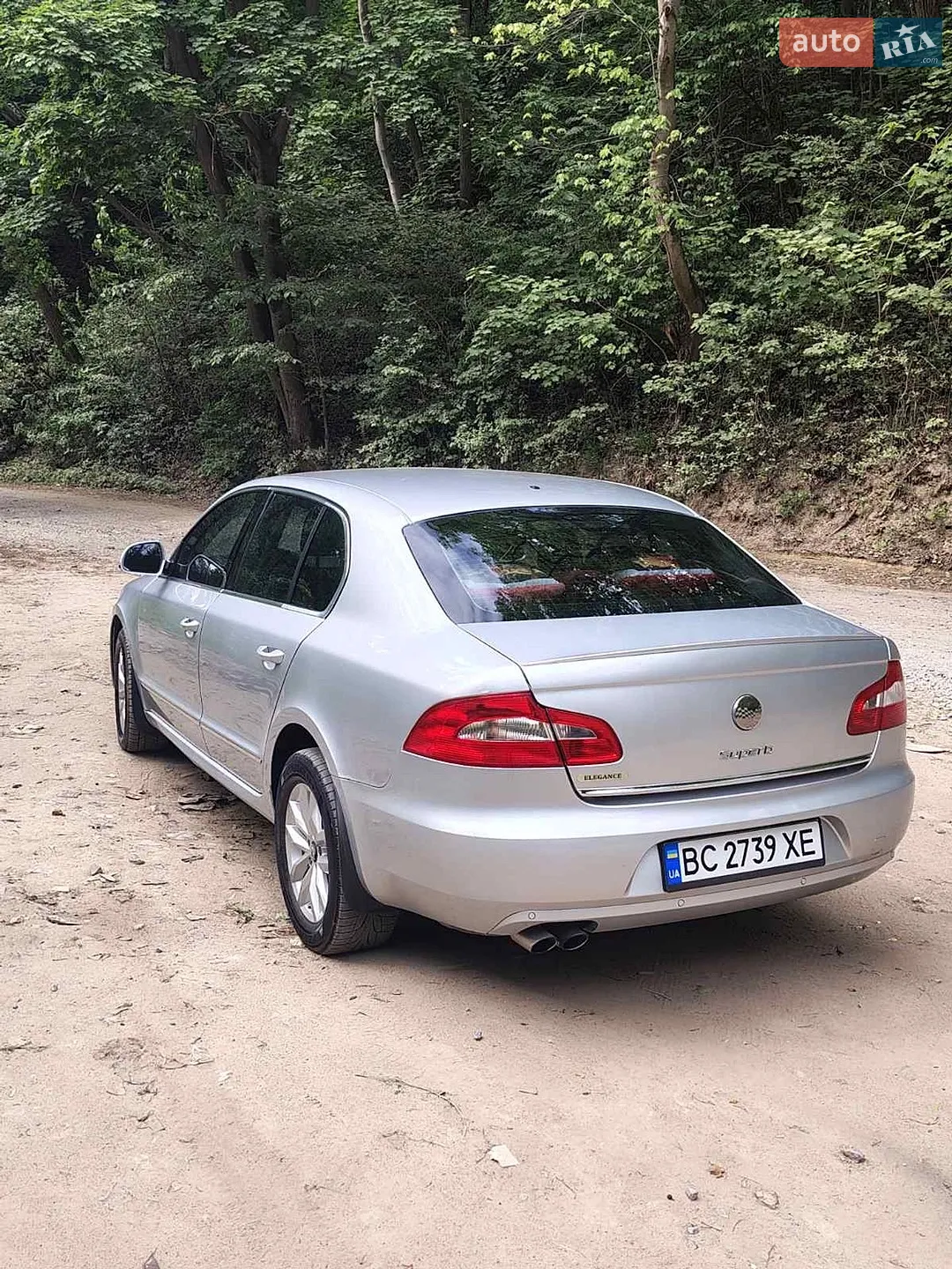 2011 Skoda Superb - мініатюра 3