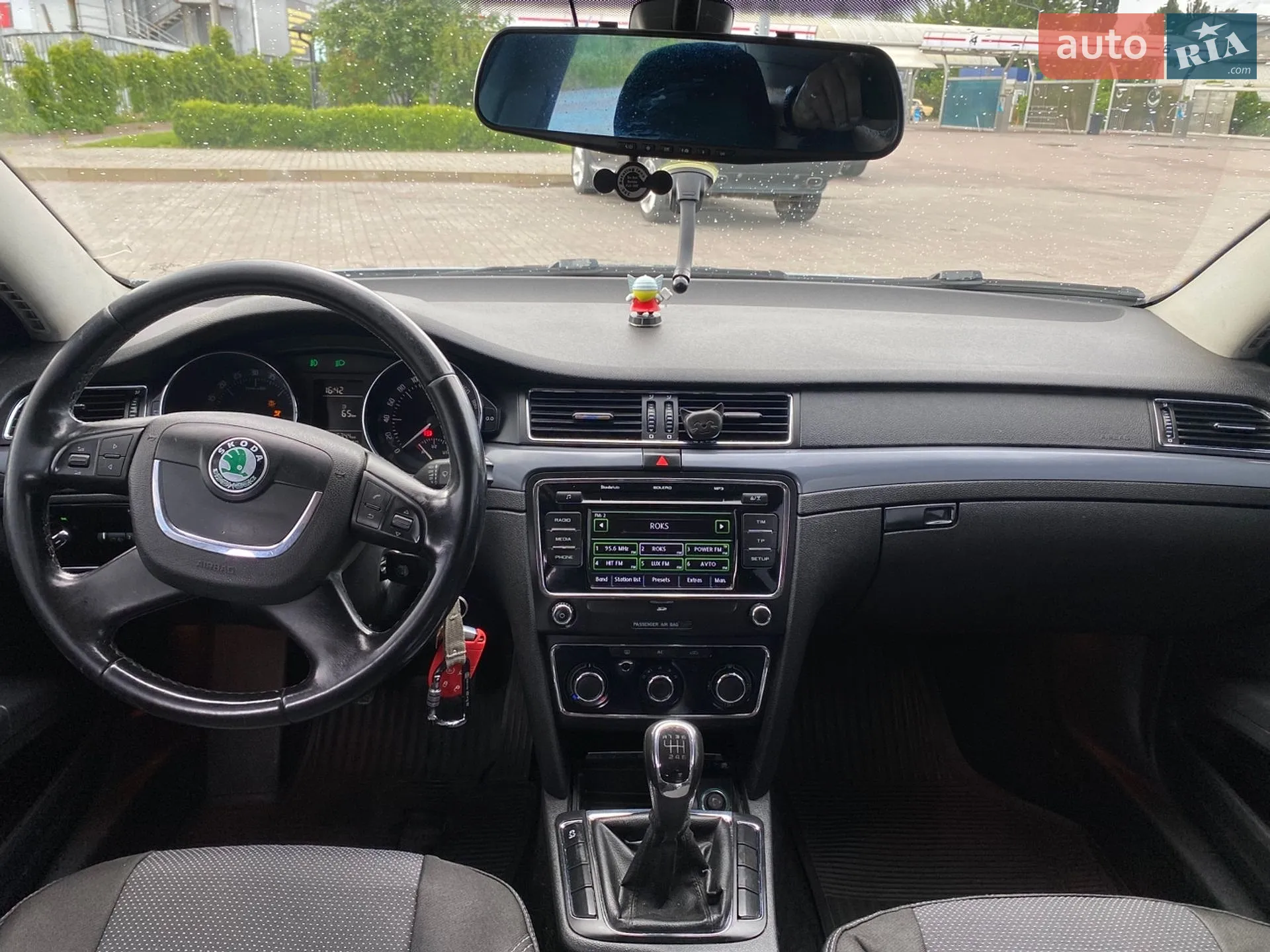 2011 Skoda Superb - мініатюра 16