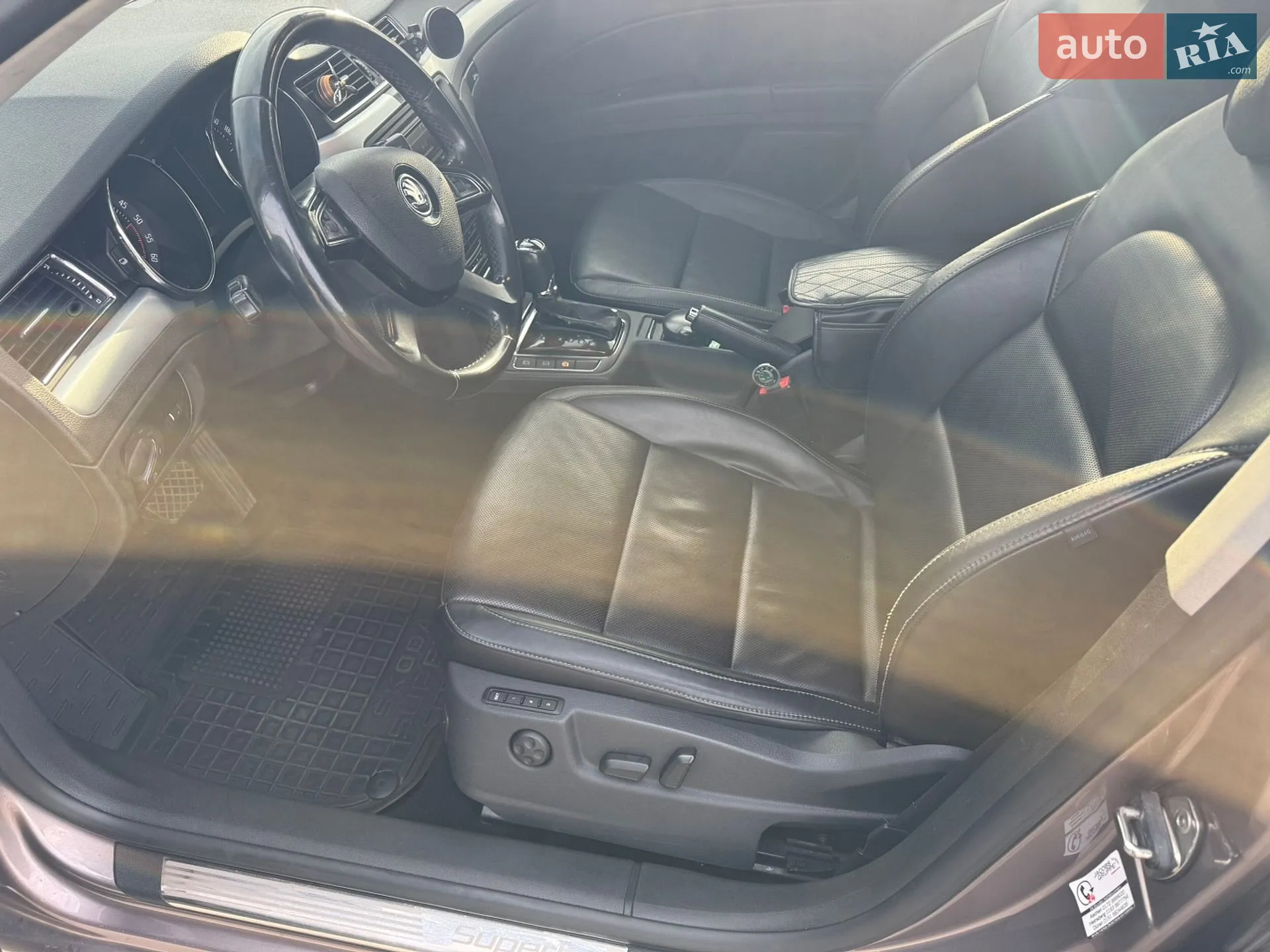 2013 Skoda Superb - мініатюра 23