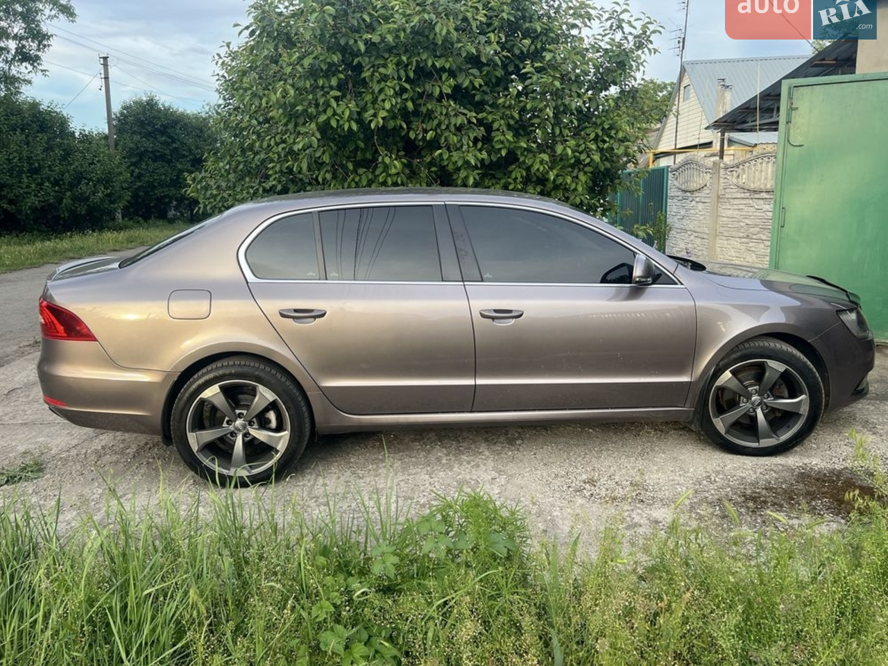 2012 Skoda Superb - мініатюра 11