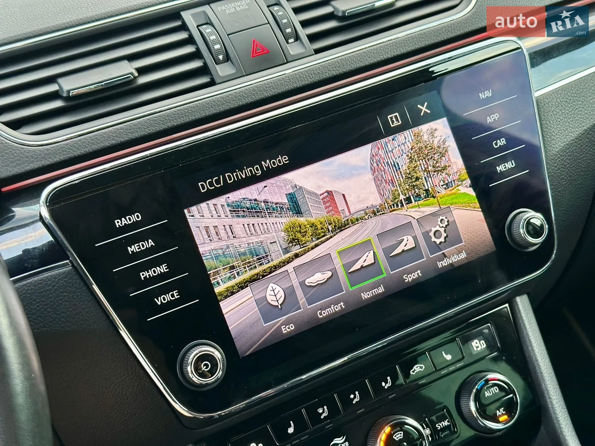 2020 Skoda Superb - мініатюра 30