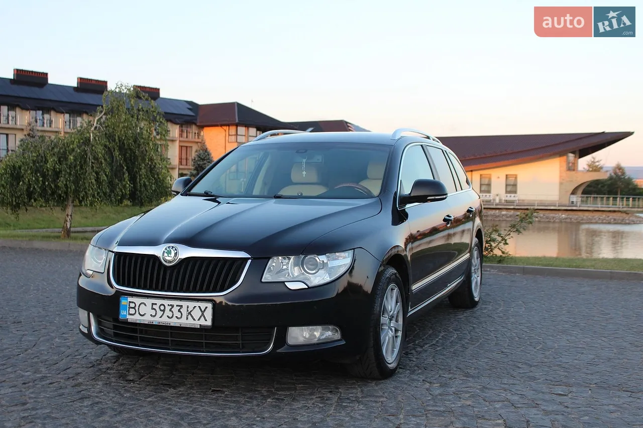 2010 Skoda Superb - мініатюра 8