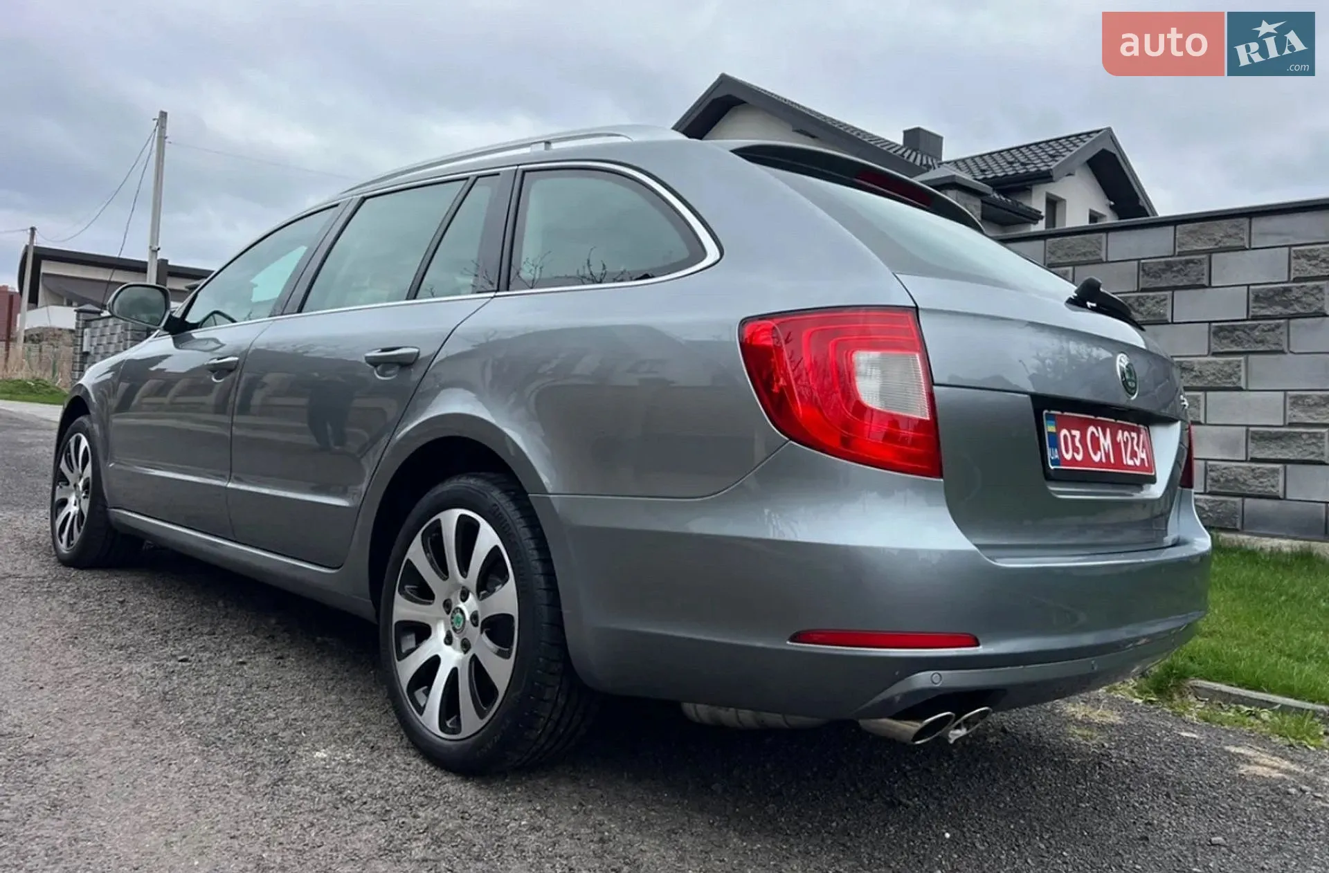 2010 Skoda Superb - мініатюра 7