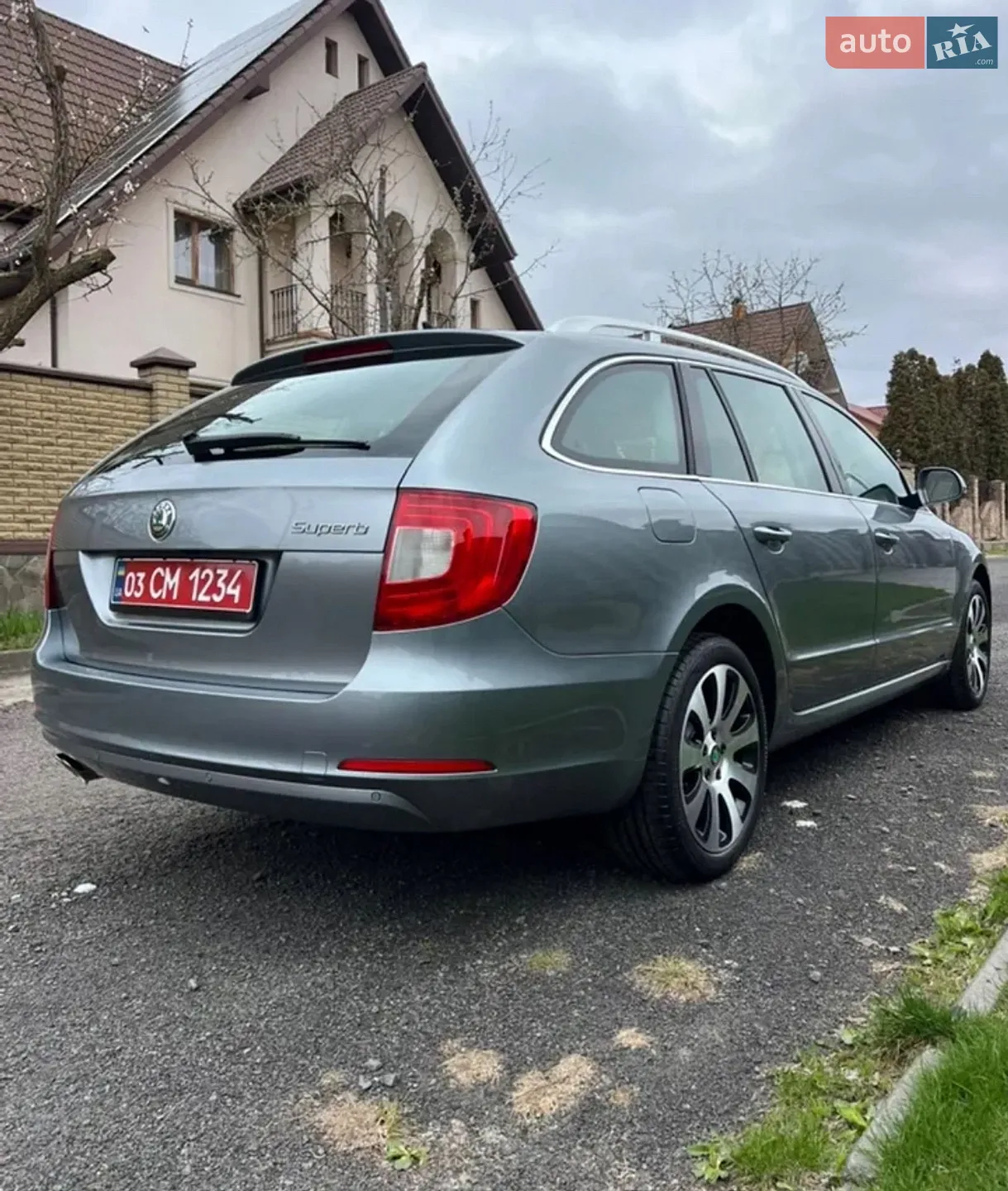 2010 Skoda Superb - мініатюра 6