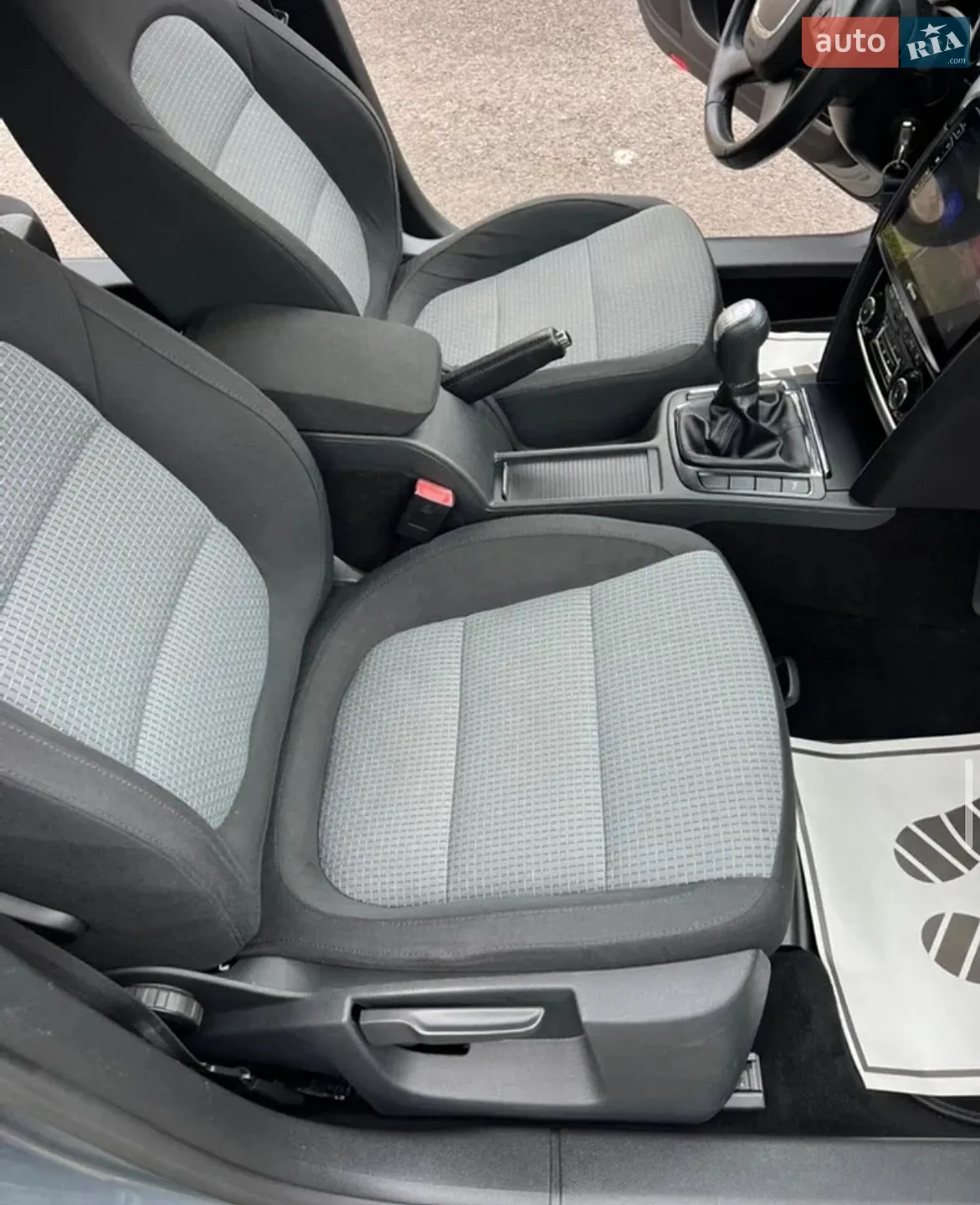 2010 Skoda Superb - мініатюра 27
