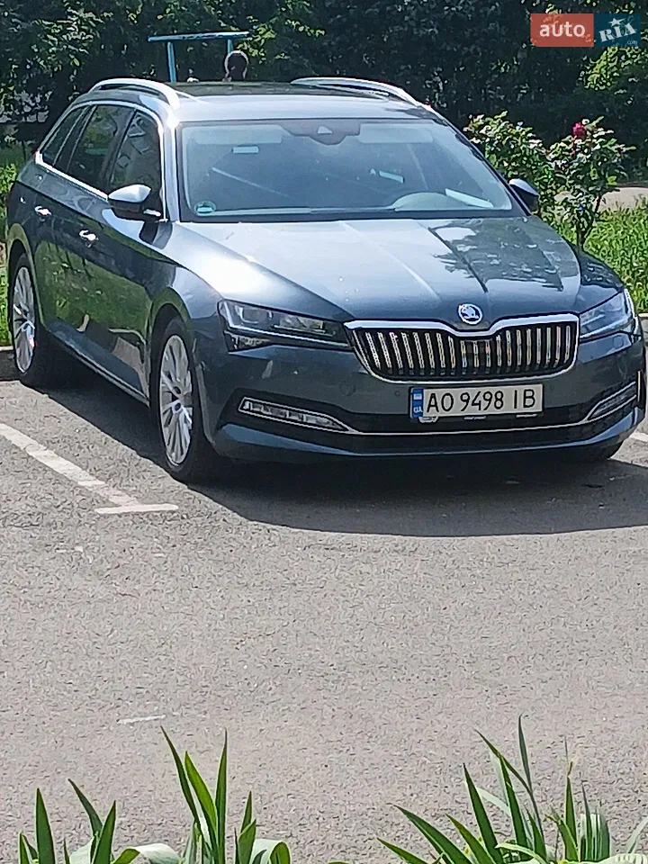 2019 Skoda Superb - мініатюра 9