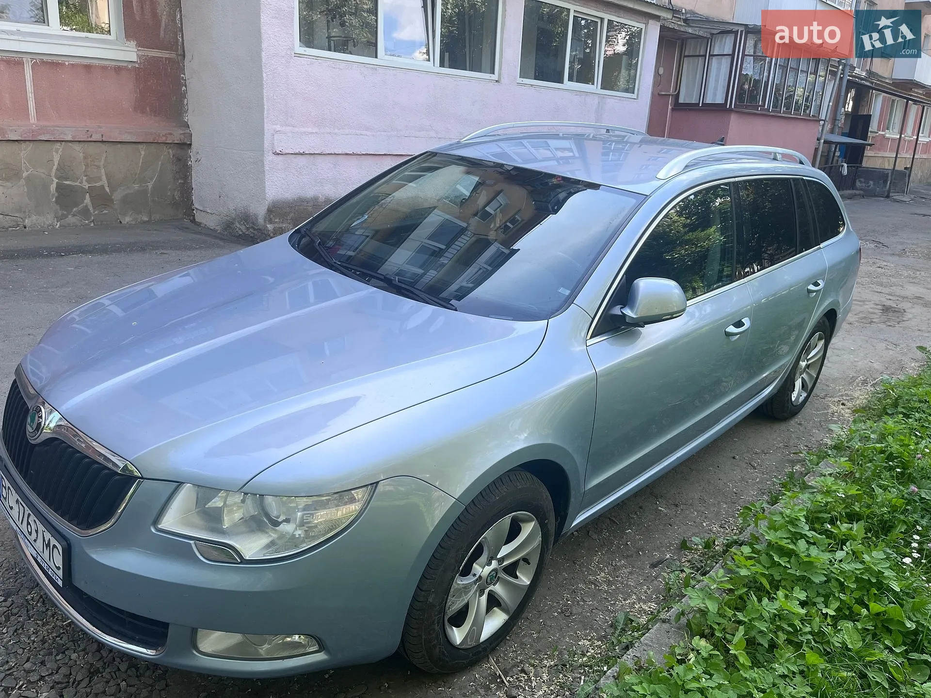 2010 Skoda Superb - мініатюра 12