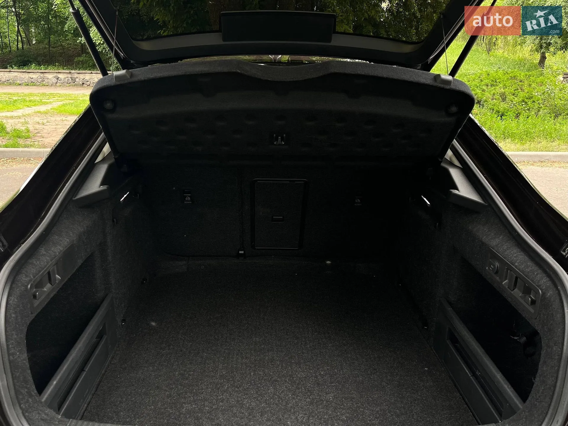 2019 Skoda Superb - мініатюра 8