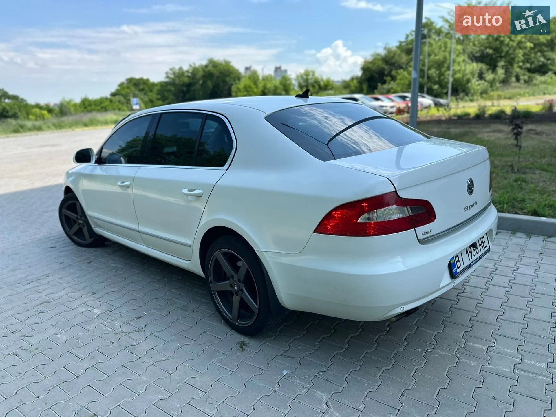 Skoda Superb 2010 VIN TMBCF73T9A9031691 фото оголошення 6 з 26