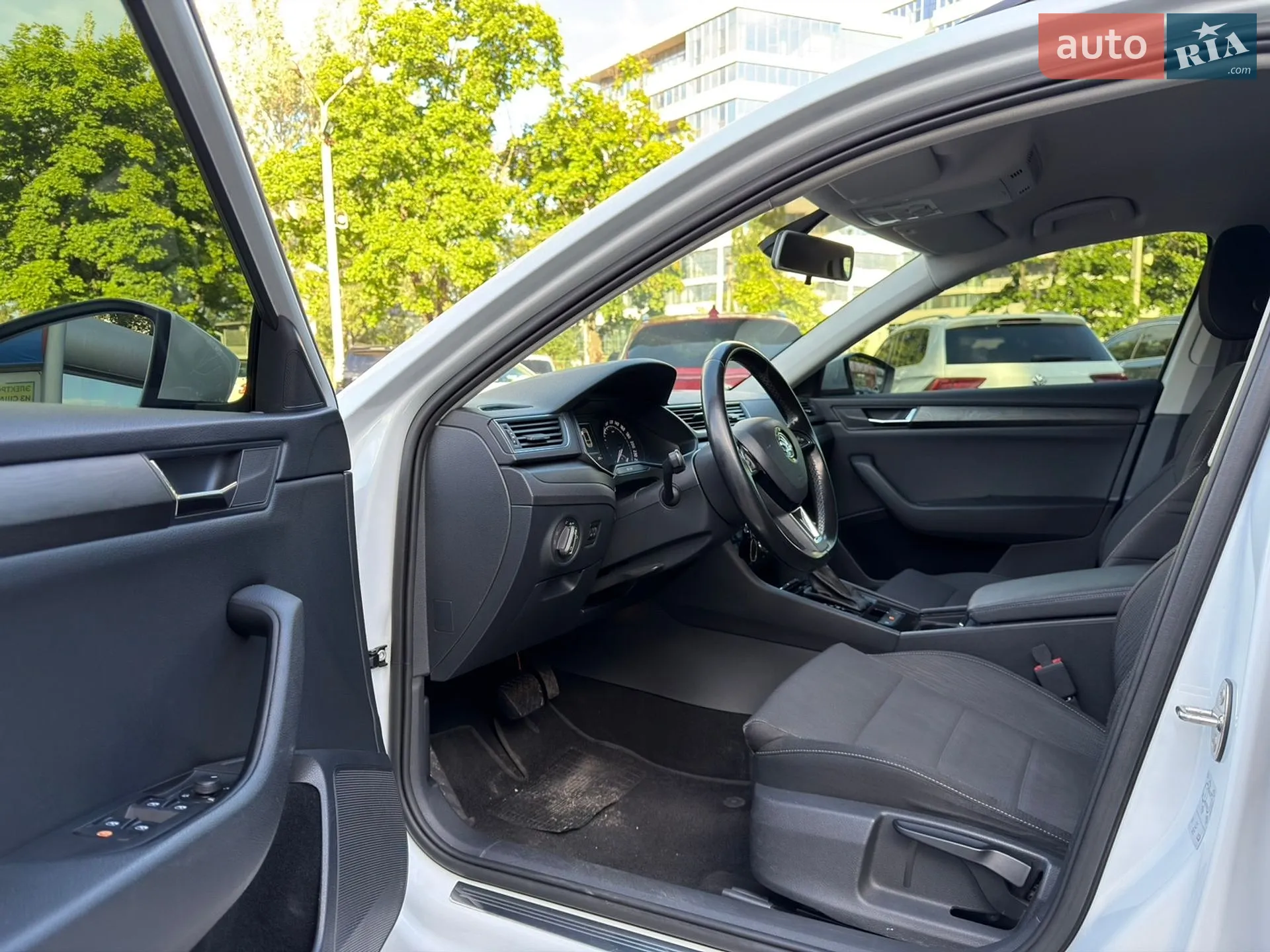 2016 Skoda Superb - мініатюра 22