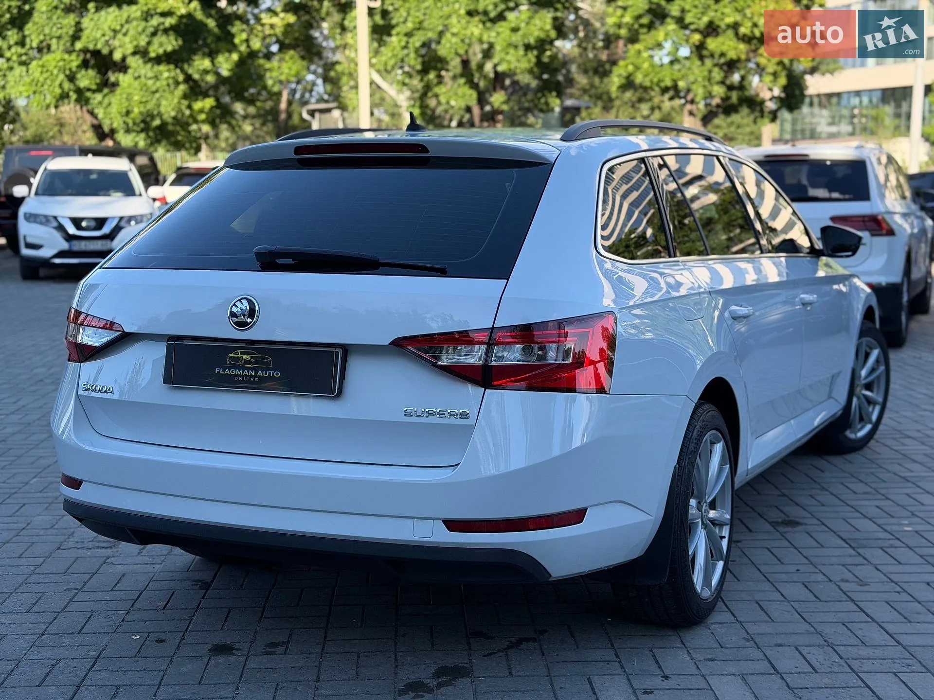 2016 Skoda Superb - мініатюра 12