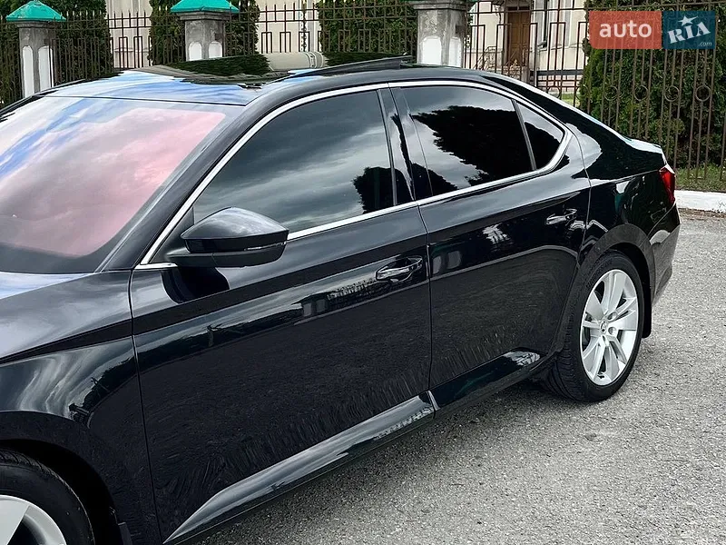 Skoda Superb 2022 VIN TMBAH7NP7N7010406 фото оголошення 16 з 78