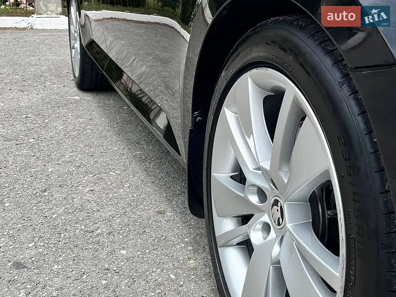 Skoda Superb 2022 VIN TMBAH7NP7N7010406 фото оголошення 23 з 78