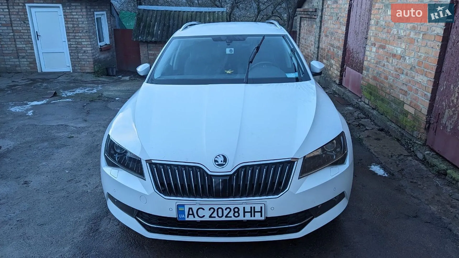 2017 Skoda Superb - мініатюра 2