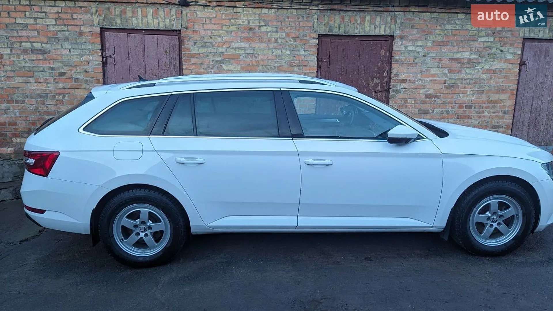 2017 Skoda Superb - мініатюра 8