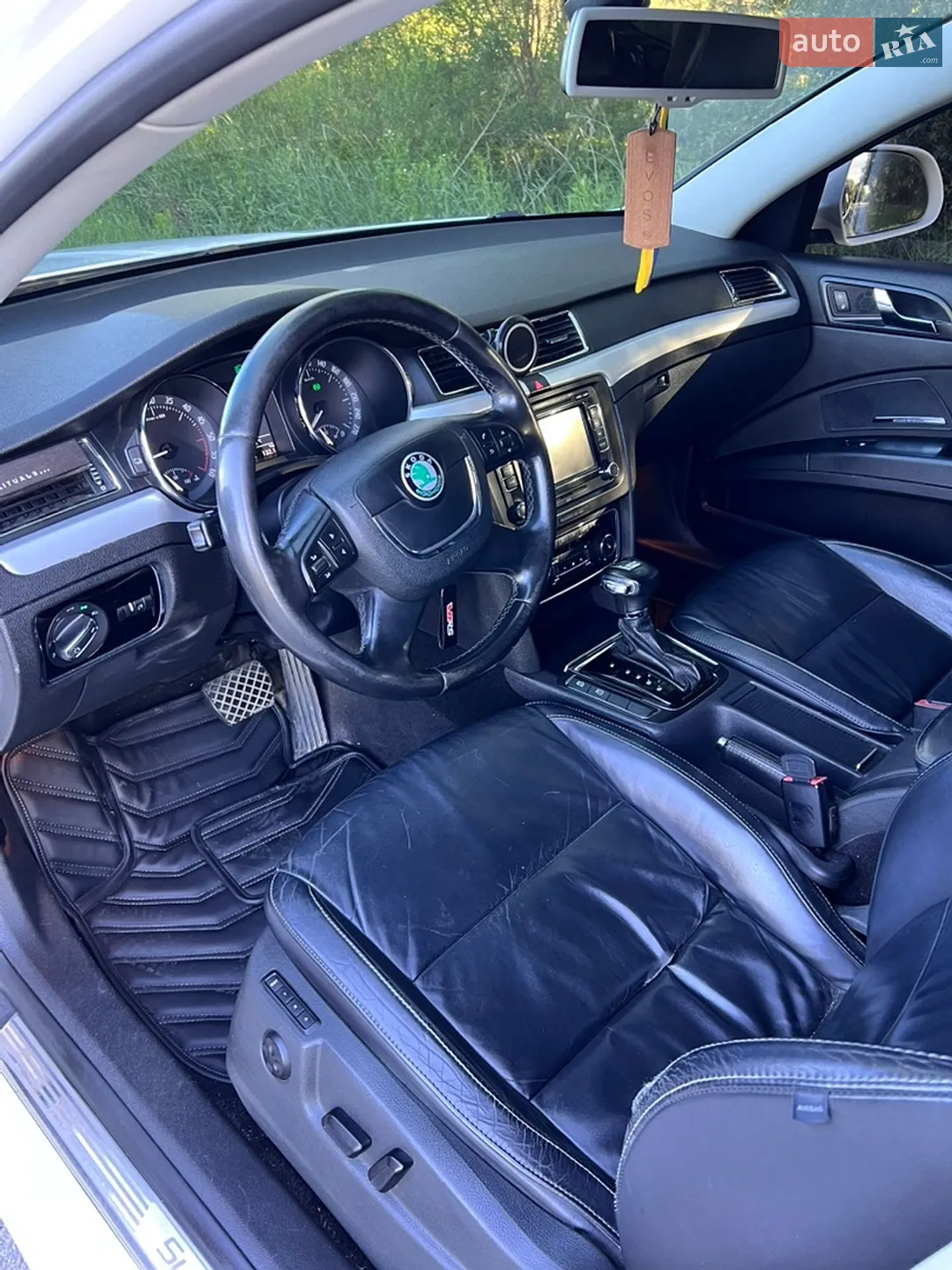 2010 Skoda Superb - мініатюра 20