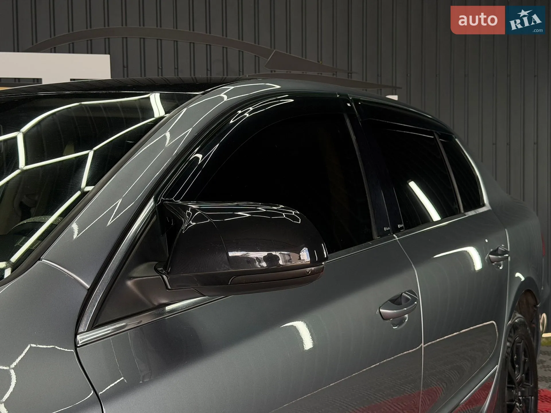 2010 Skoda Superb - мініатюра 13