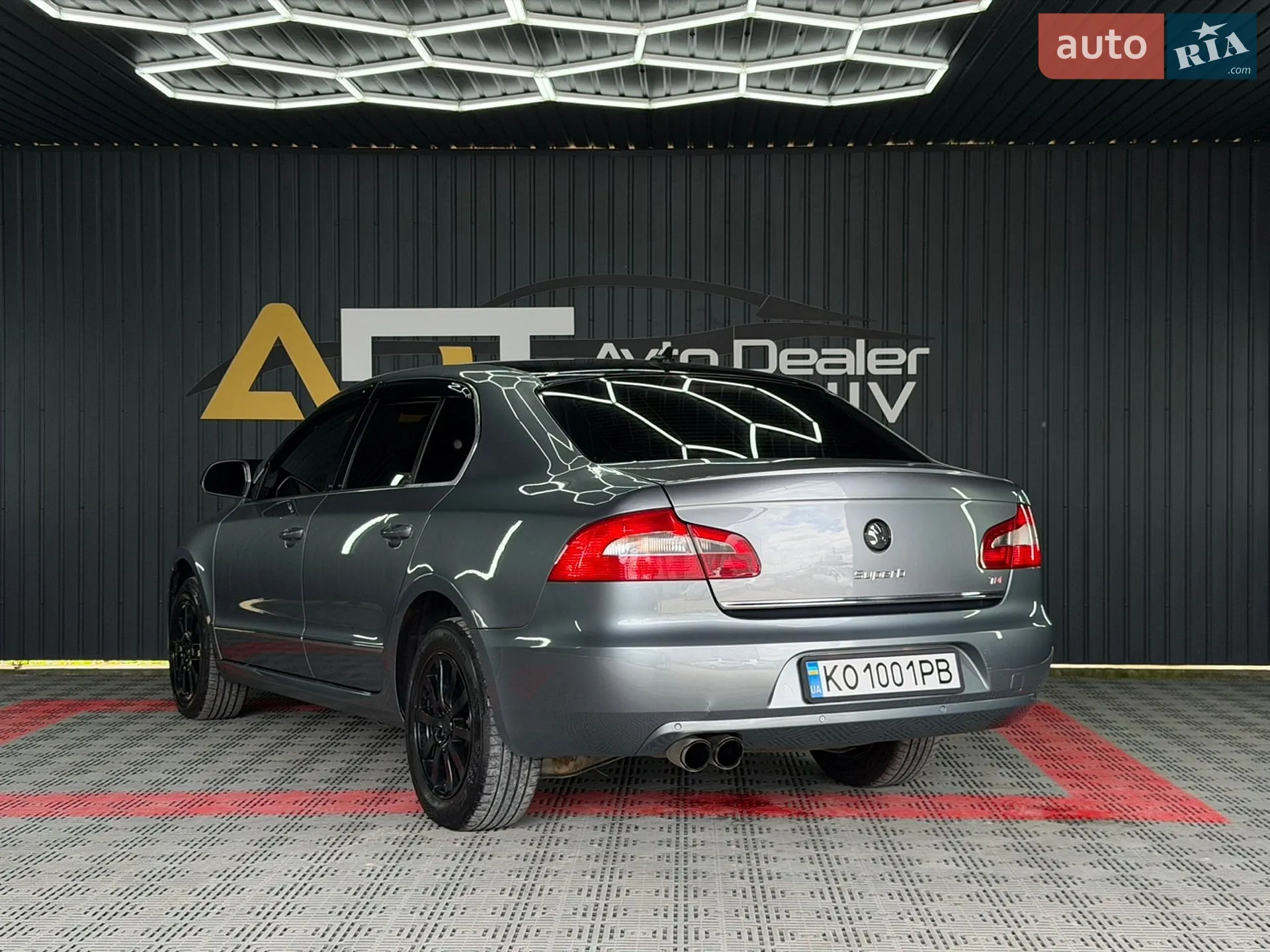 2010 Skoda Superb - мініатюра 22