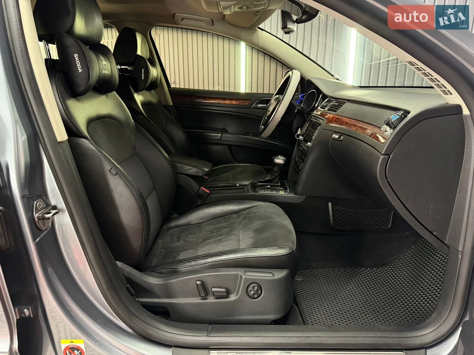 2010 Skoda Superb - мініатюра 31
