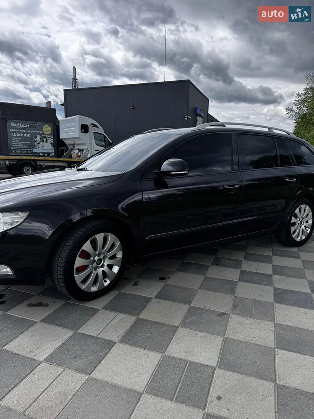 2010 Skoda Superb - мініатюра 7