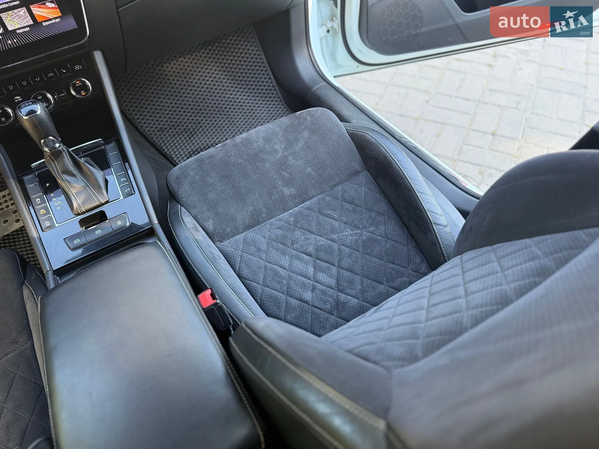 2017 Skoda Superb - мініатюра 27