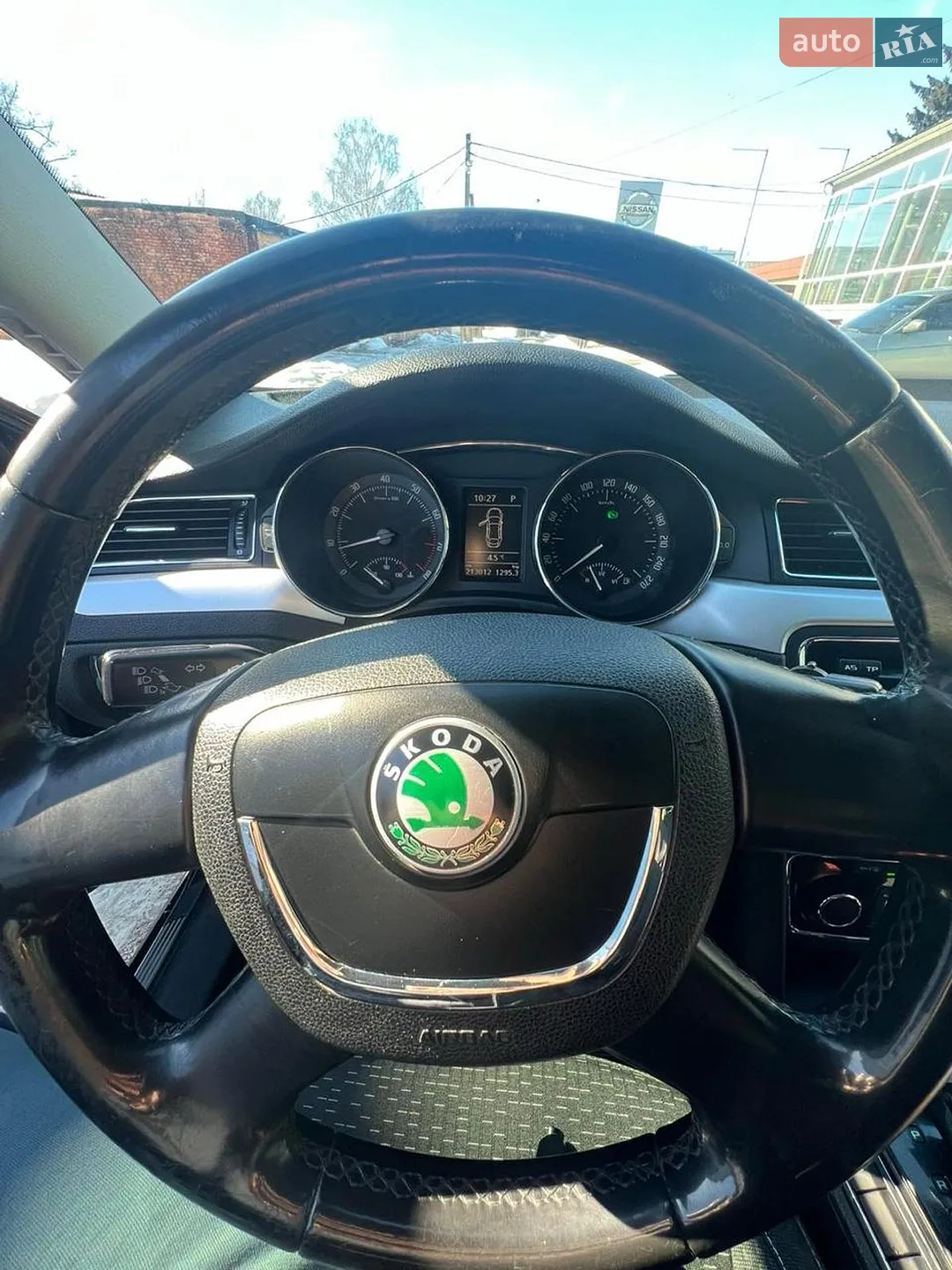 2011 Skoda Superb - мініатюра 10