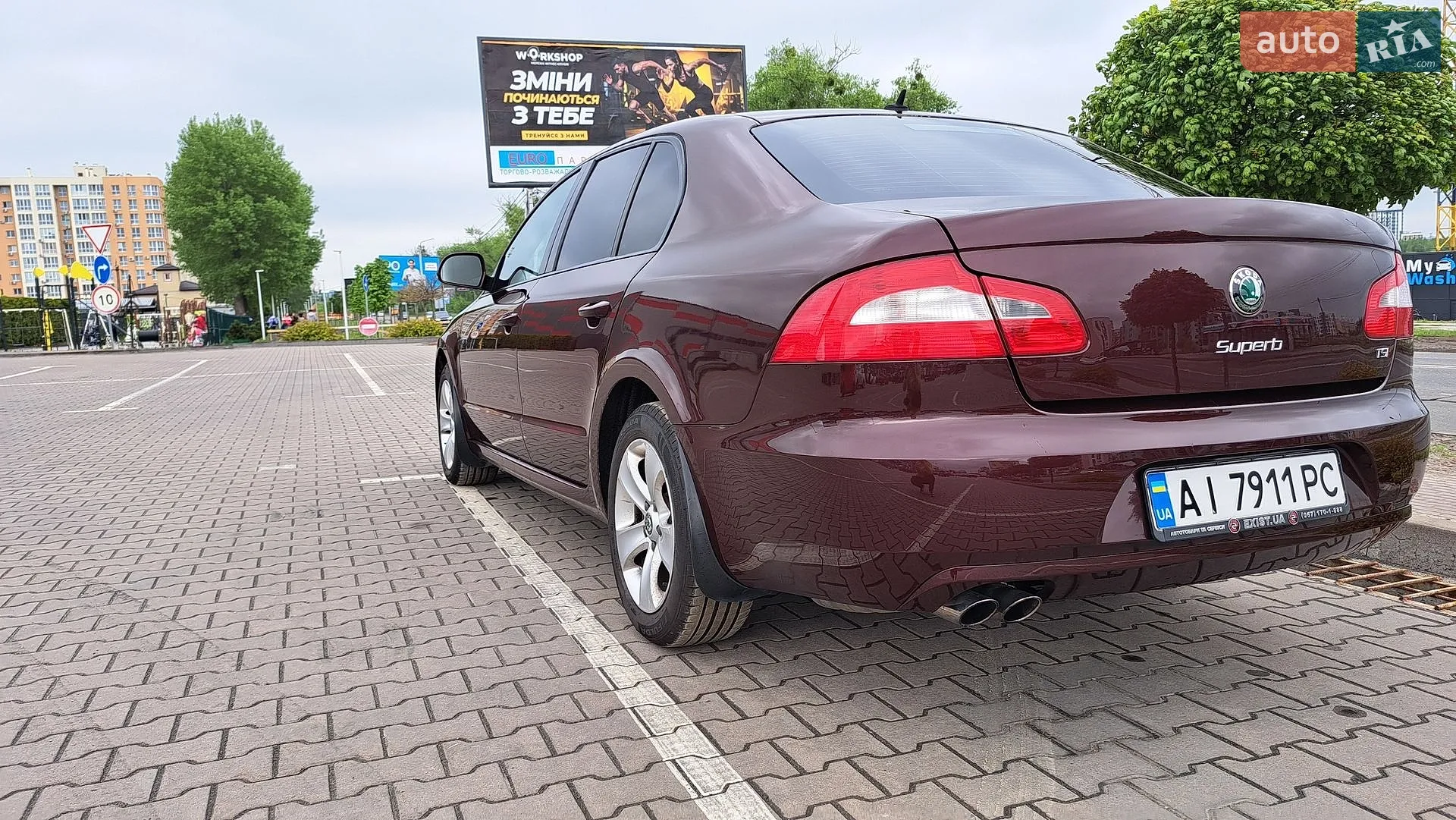 2010 Skoda Superb - мініатюра 10