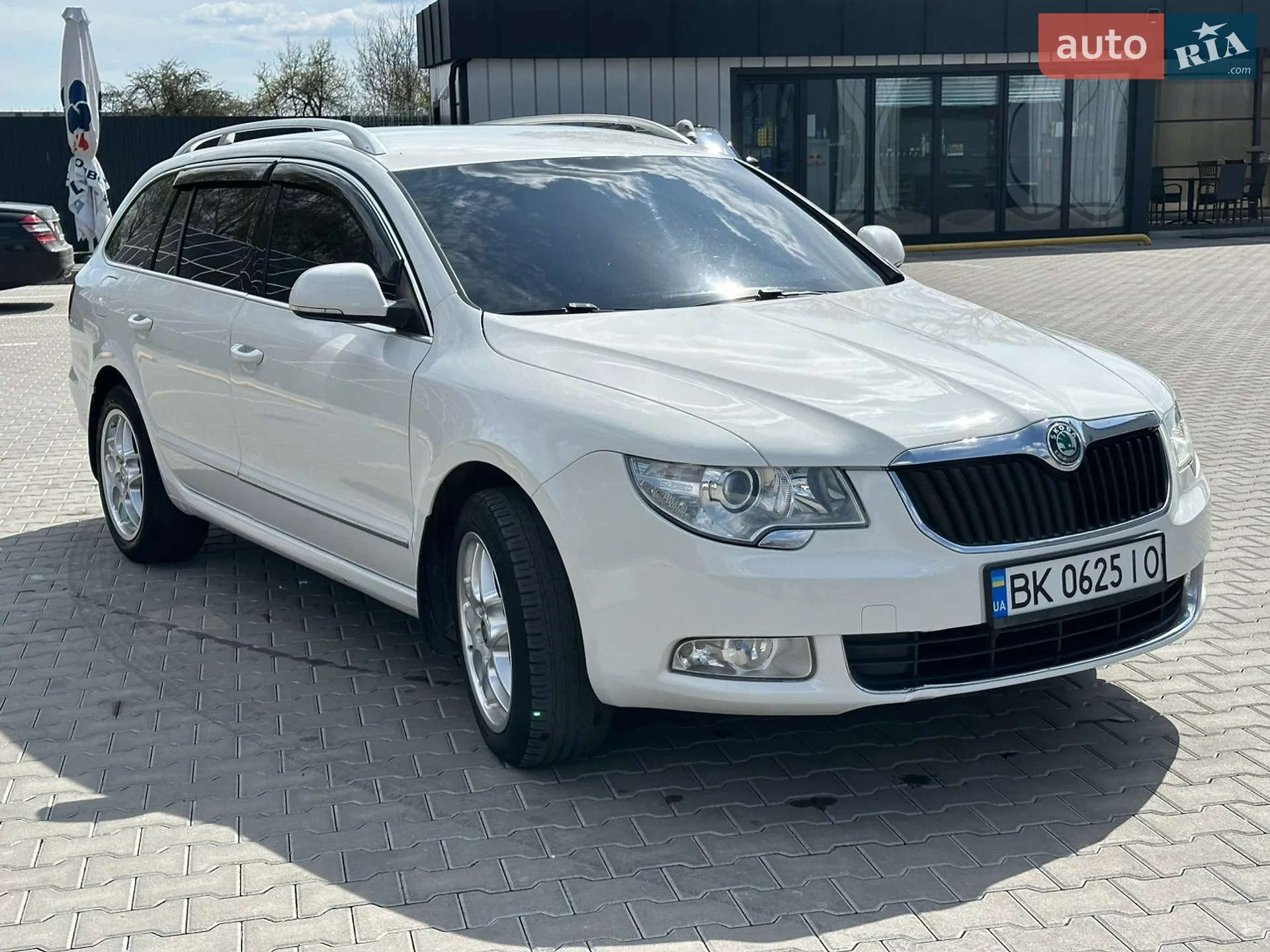 2011 Skoda Superb - мініатюра 5