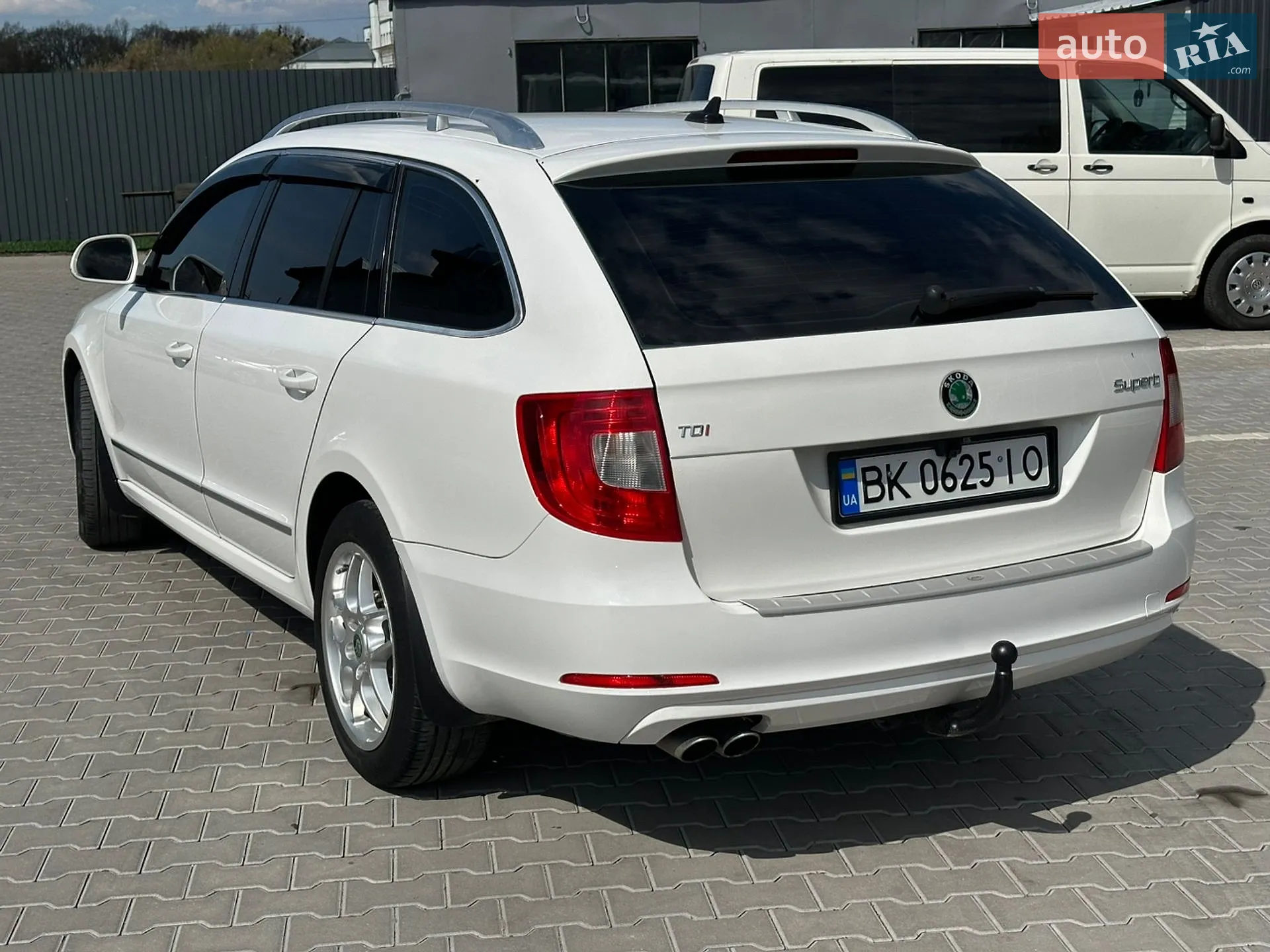 2011 Skoda Superb - мініатюра 9