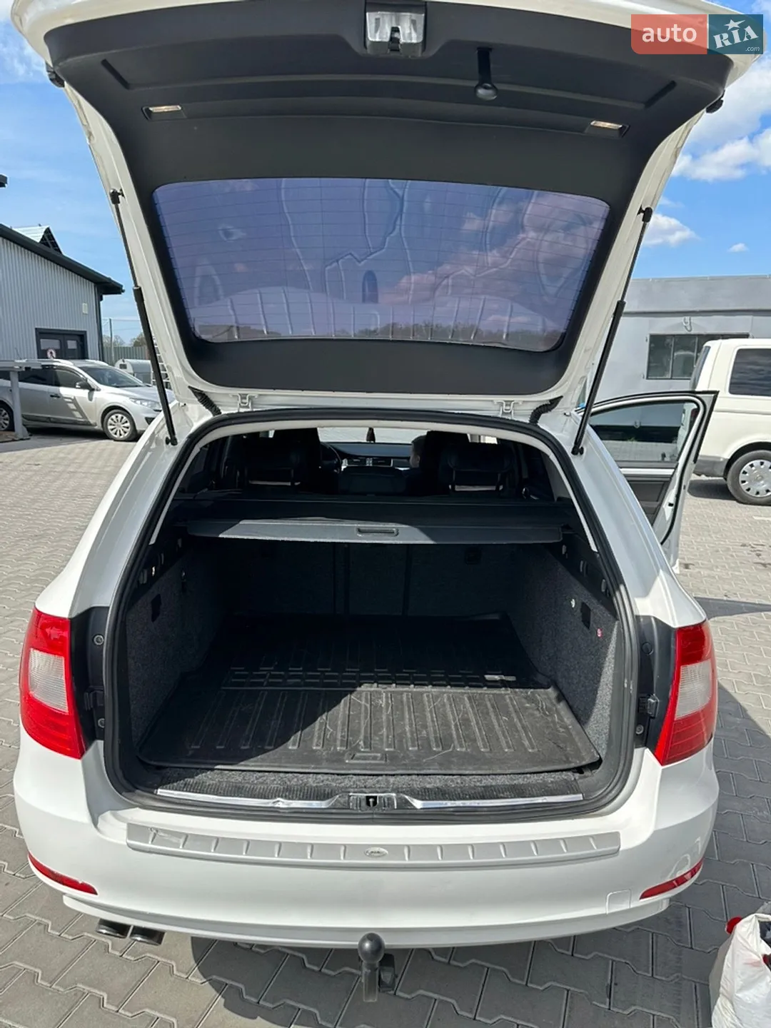 2011 Skoda Superb - мініатюра 27