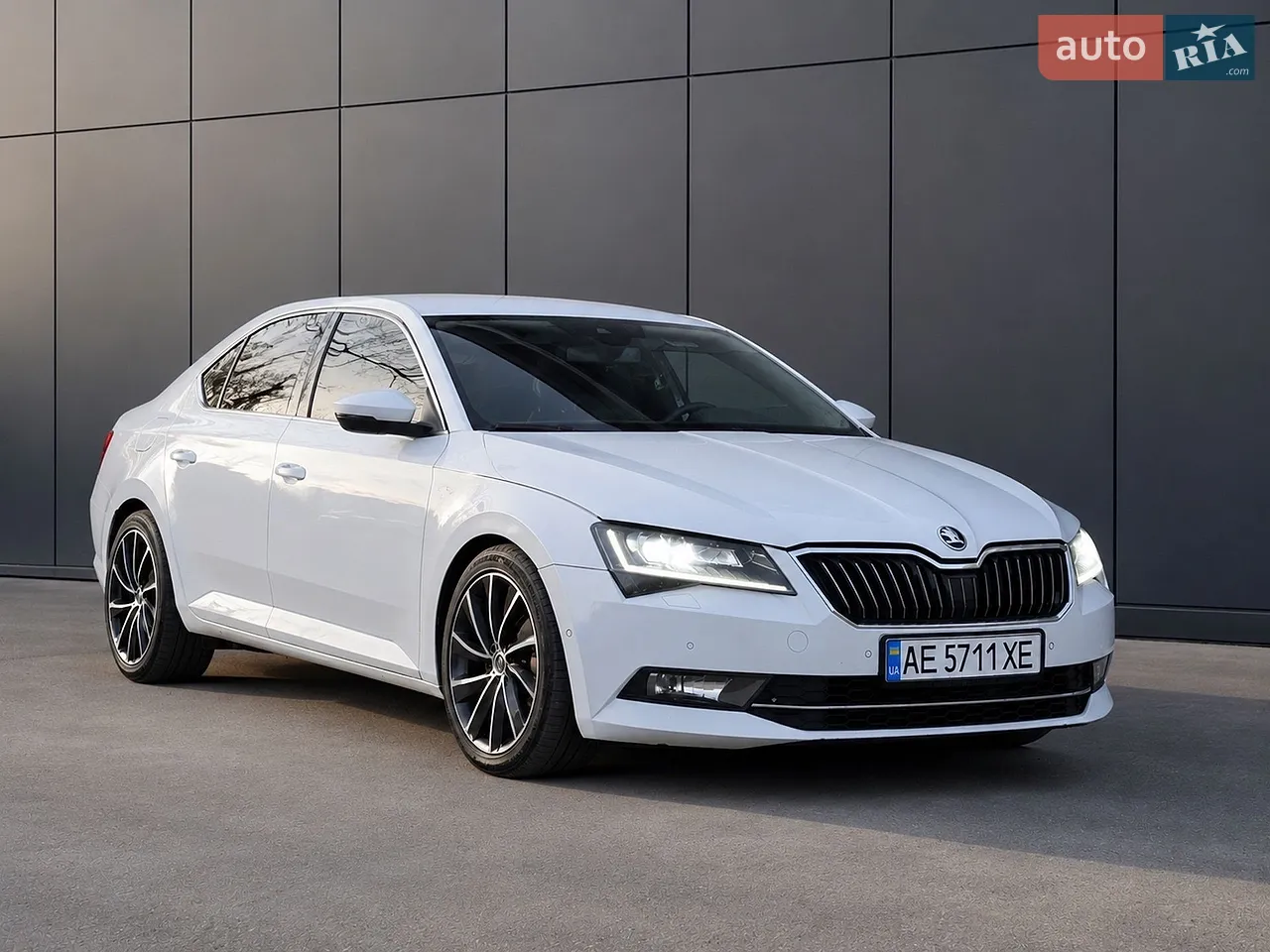 2016 Skoda Superb - мініатюра 18