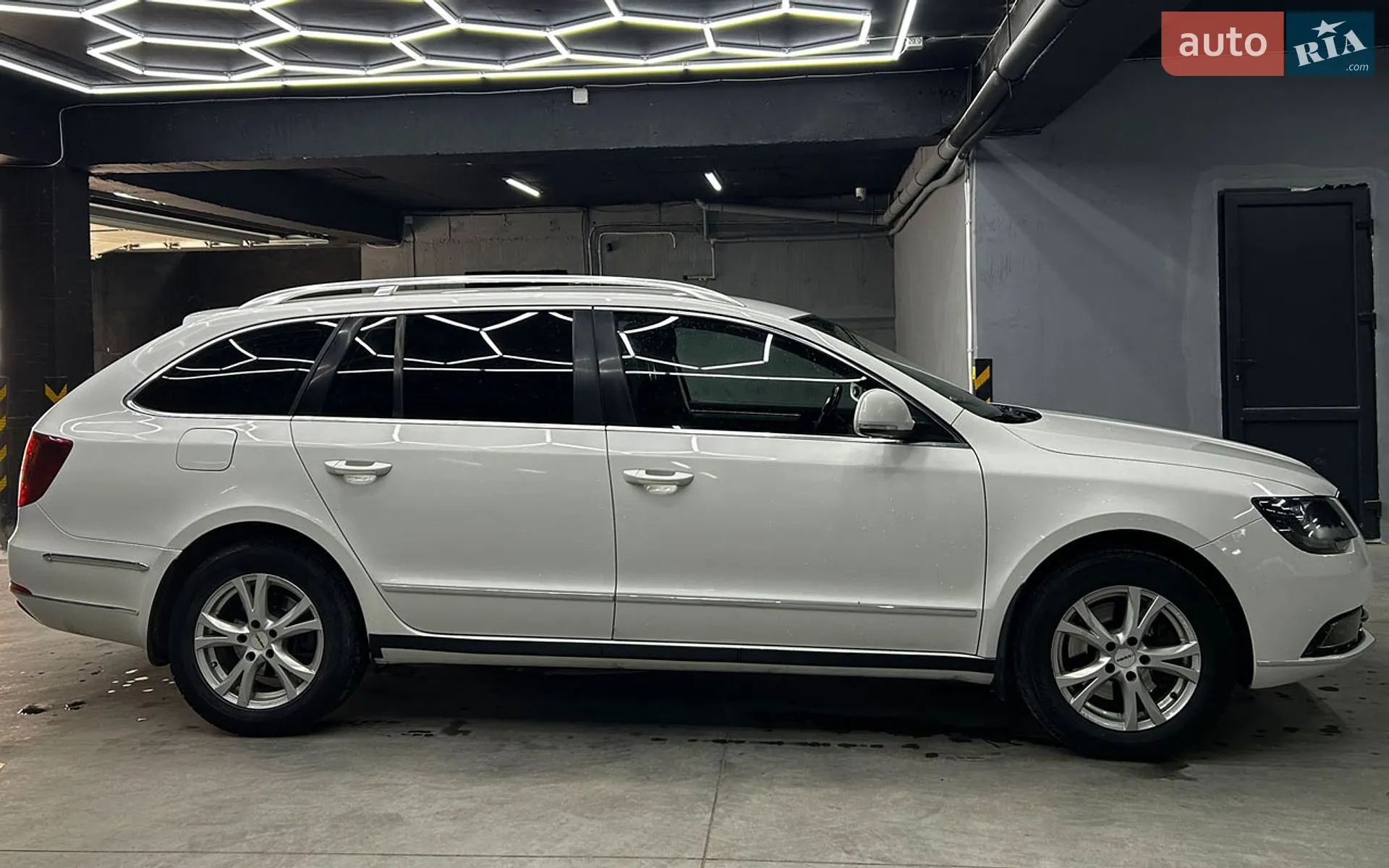 2014 Skoda Superb - мініатюра 10