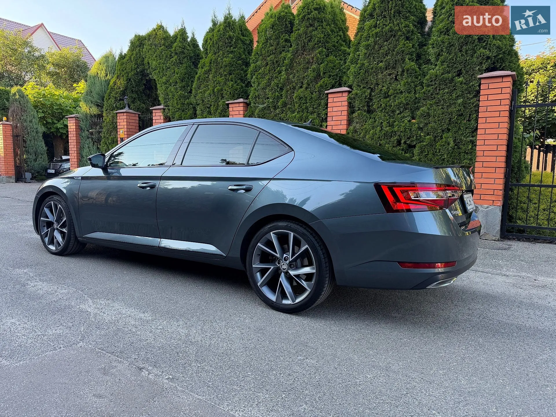 2019 Skoda Superb - мініатюра 3