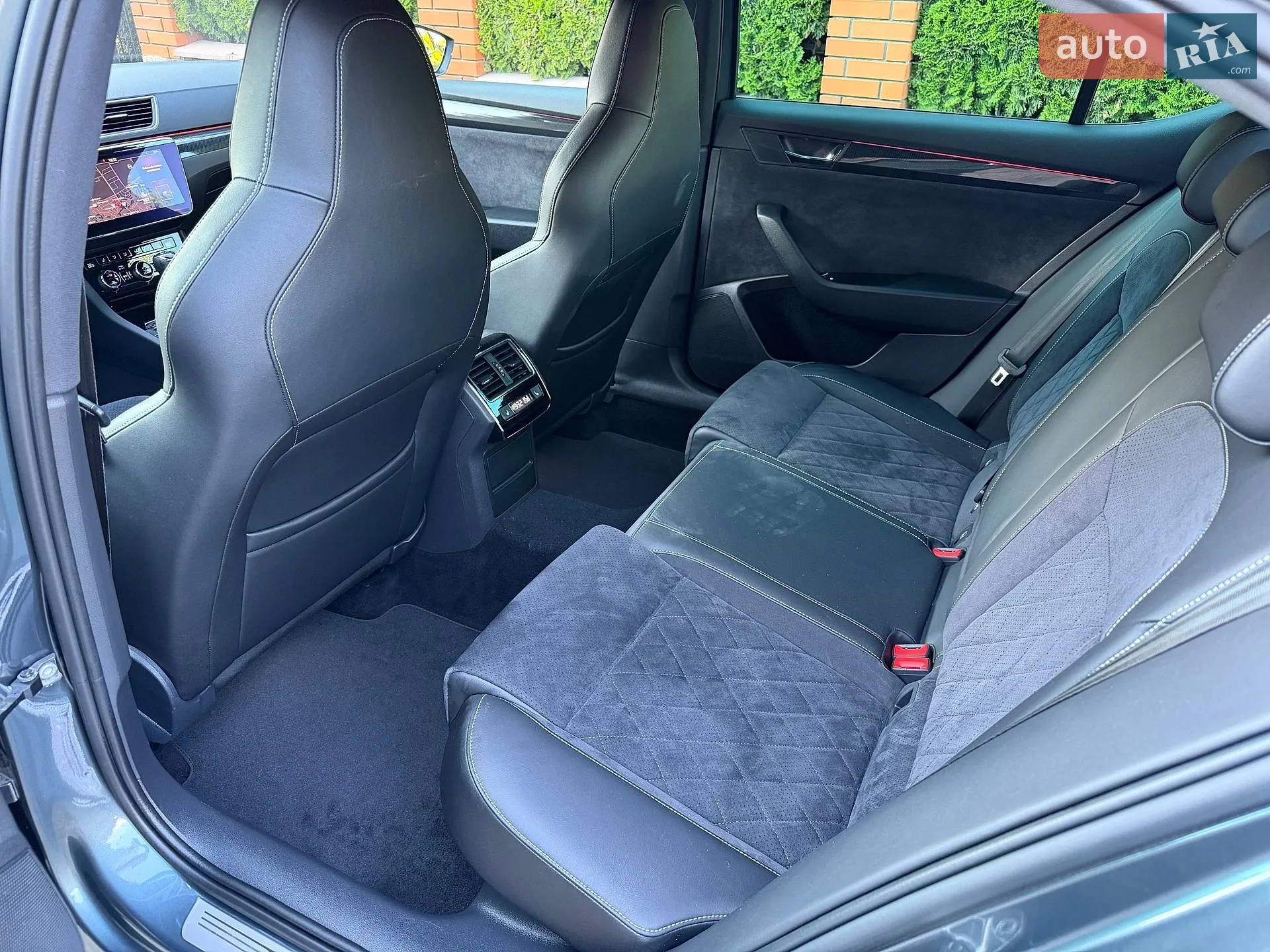 2019 Skoda Superb - мініатюра 12