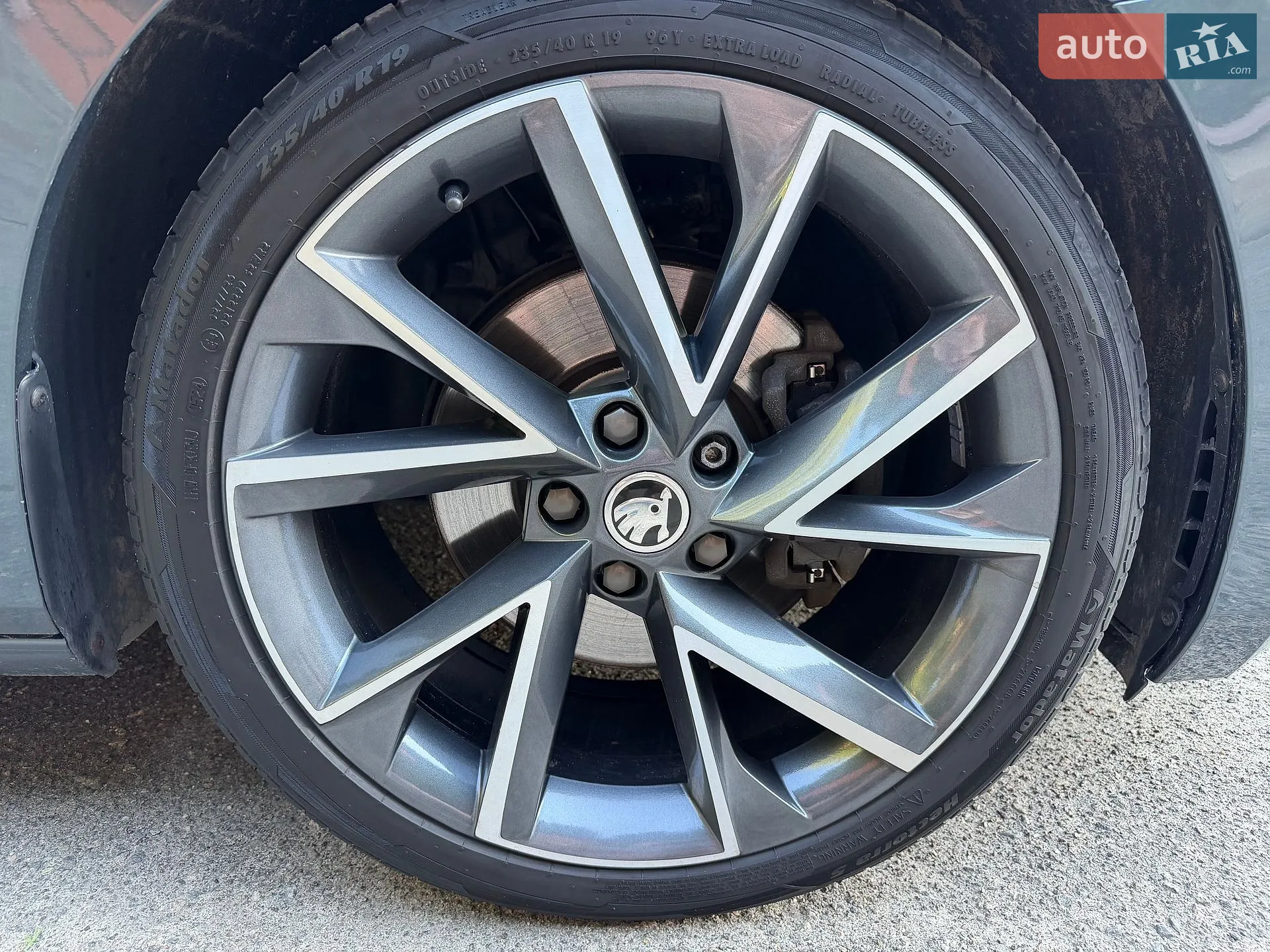 2019 Skoda Superb - мініатюра 23